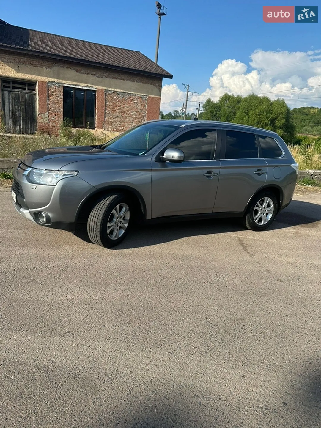 2014 Mitsubishi Outlander - мініатюра 2