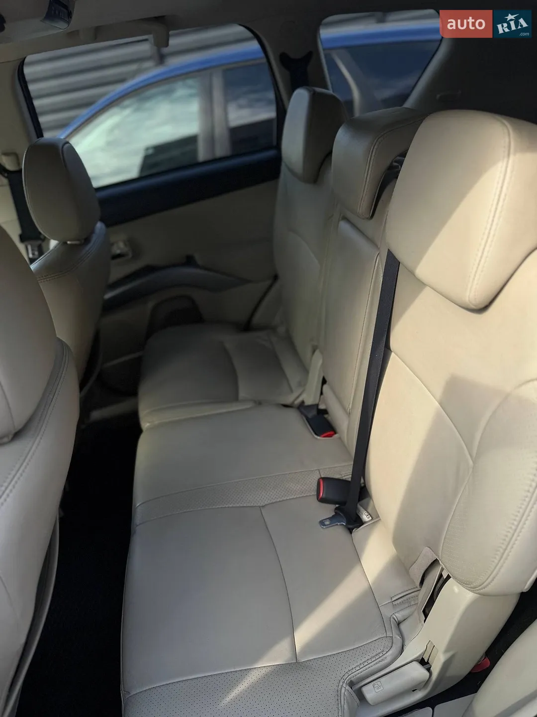 2010 Mitsubishi Outlander - мініатюра 6