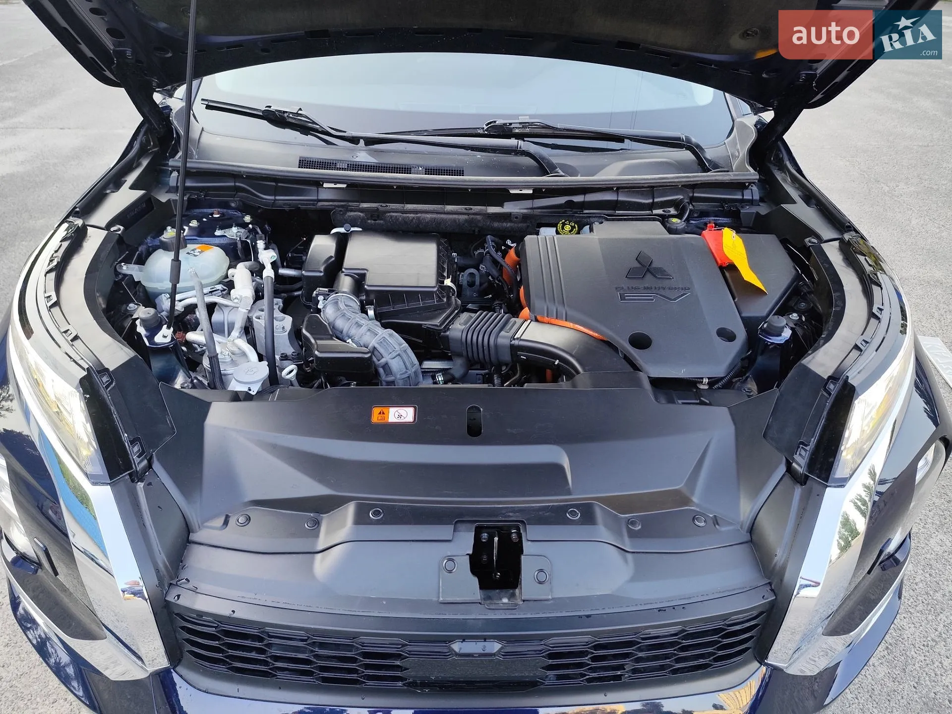 2025 Mitsubishi Outlander - мініатюра 32