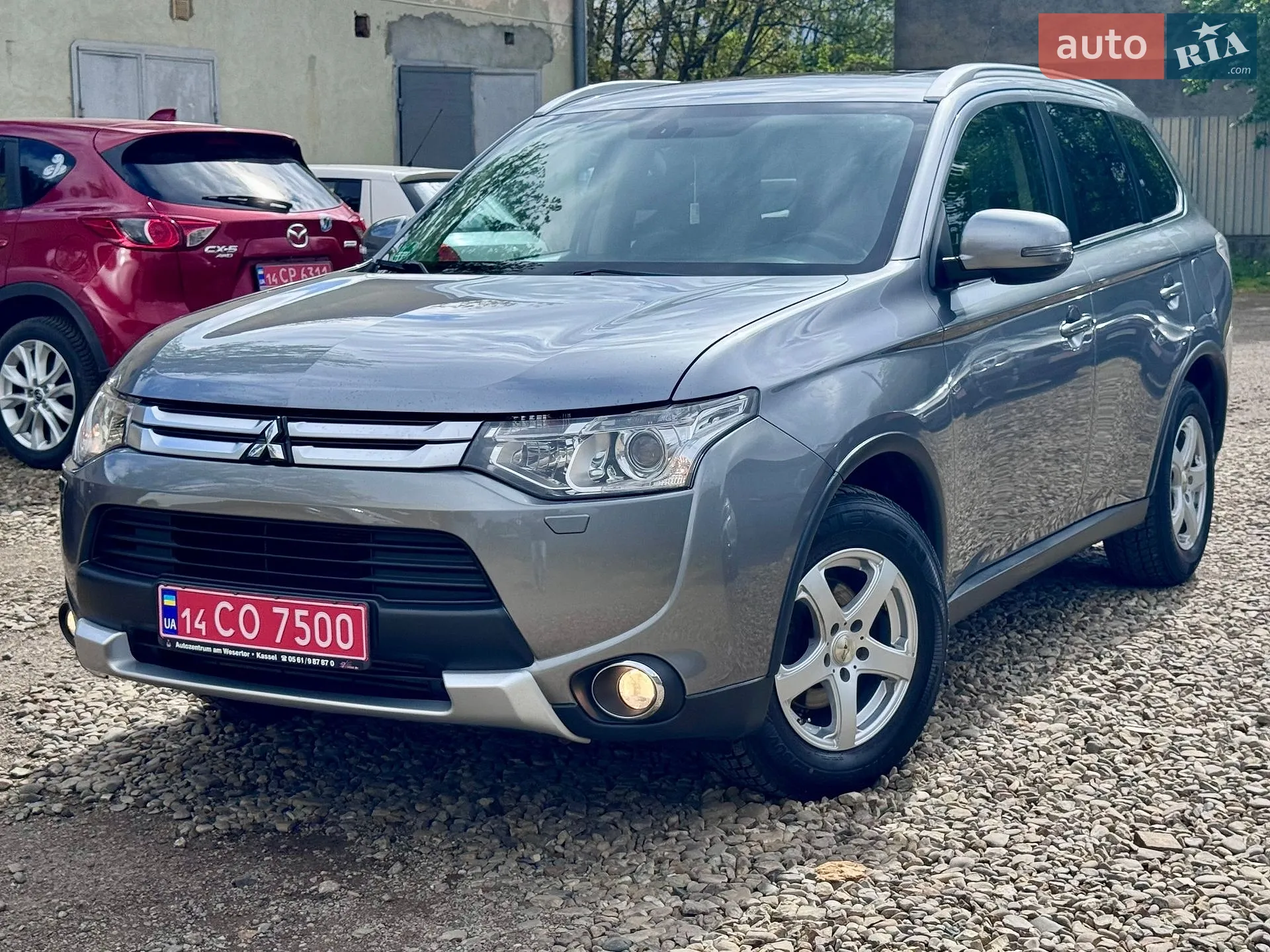 2014 Mitsubishi Outlander - мініатюра 2