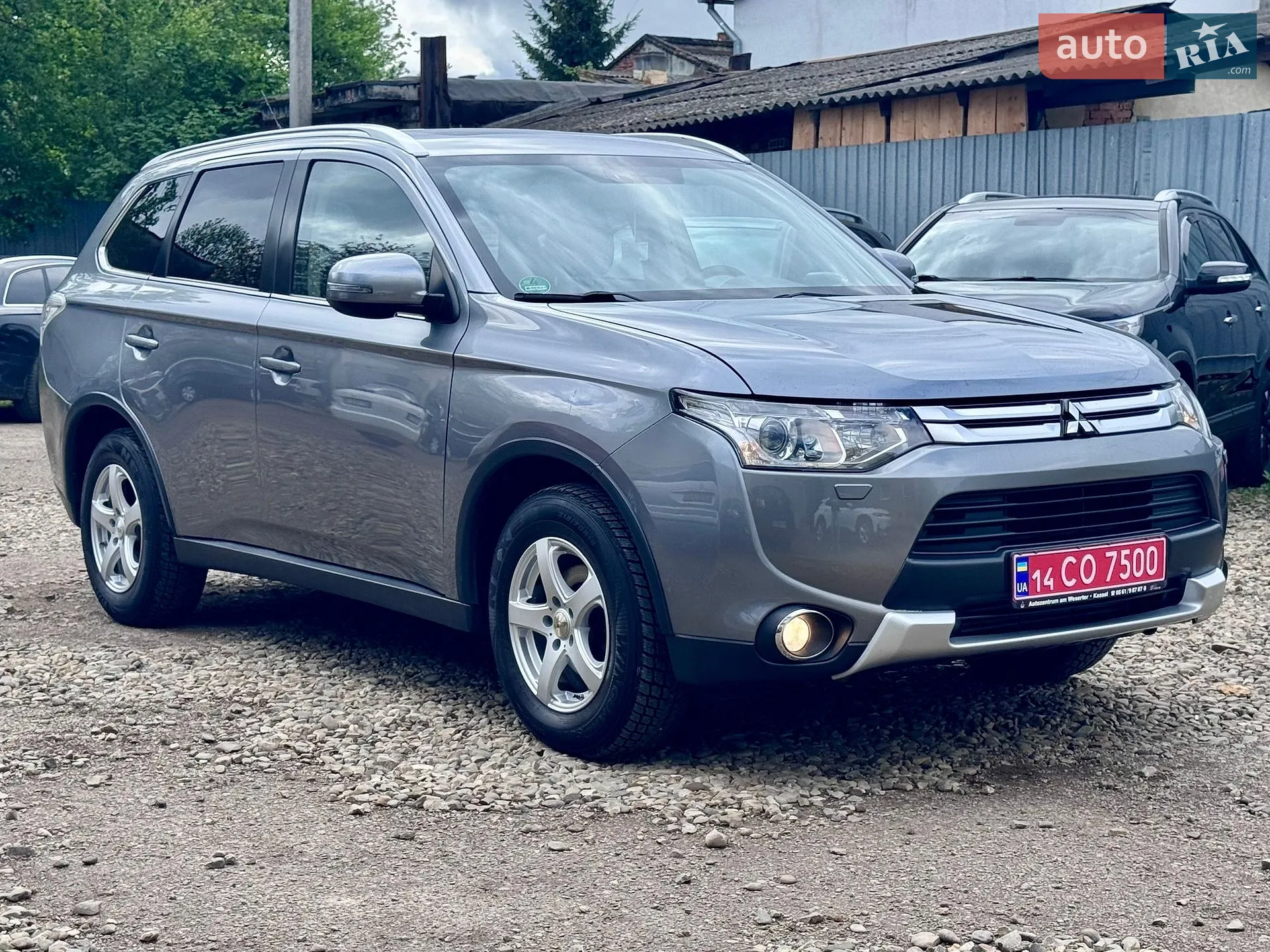 2014 Mitsubishi Outlander - мініатюра 12