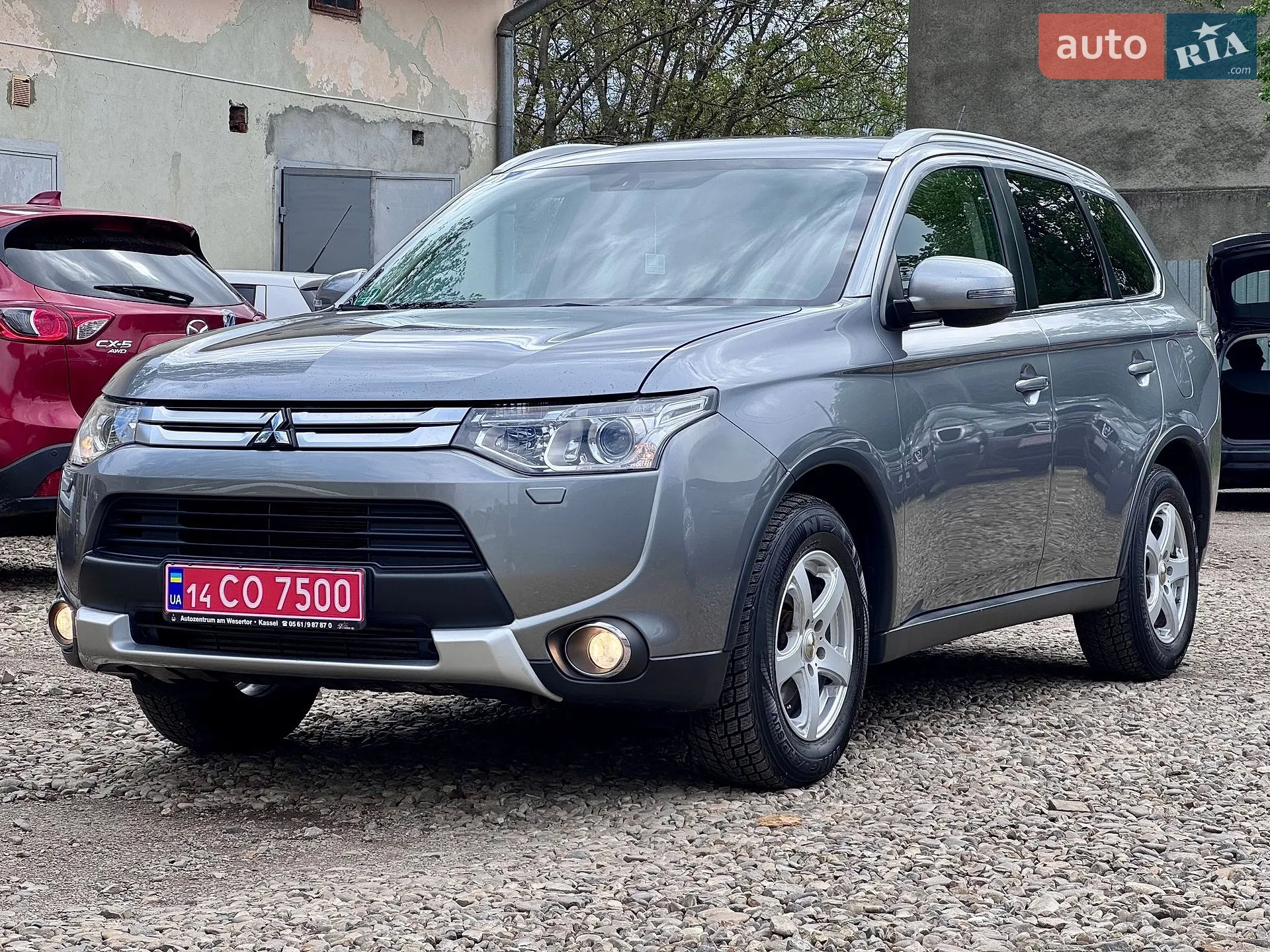 2014 Mitsubishi Outlander - мініатюра 16