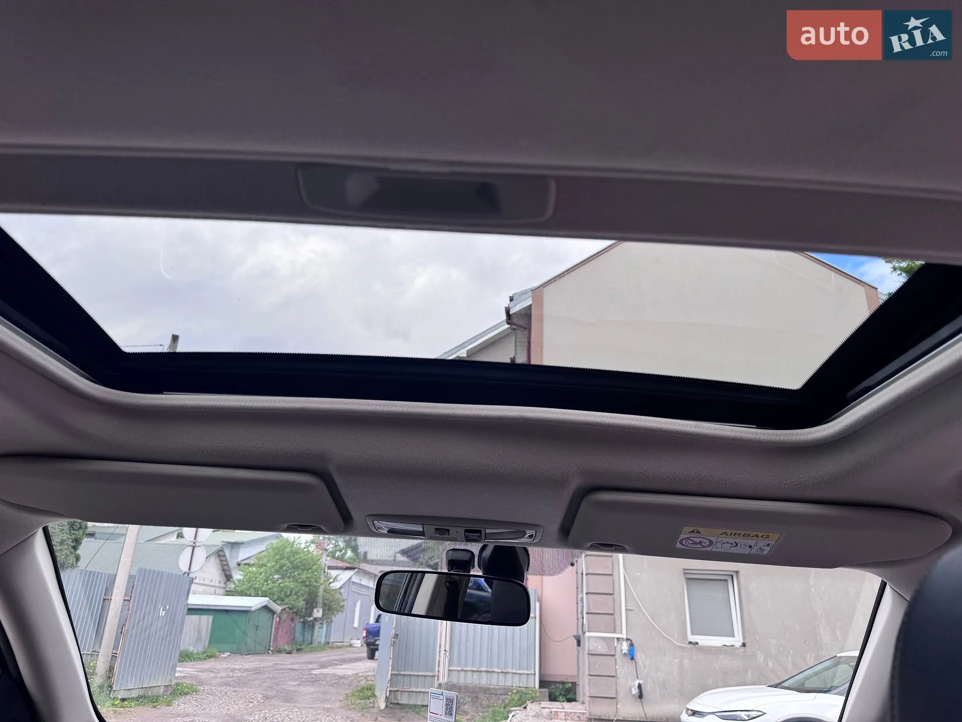 2014 Mitsubishi Outlander - мініатюра 18