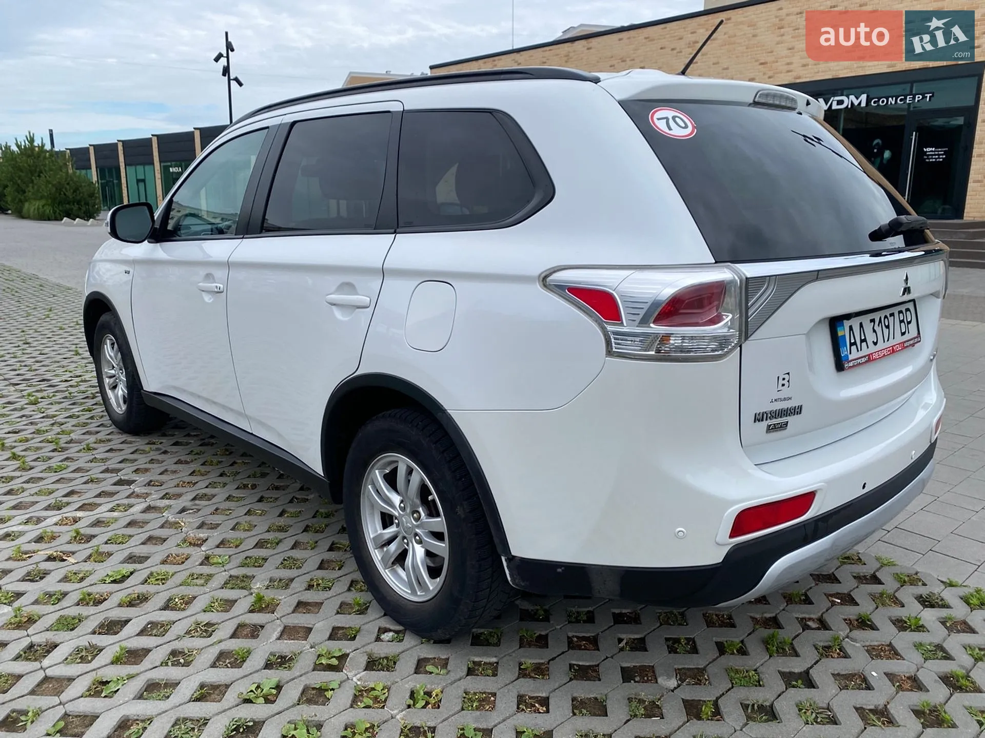 2014 Mitsubishi Outlander - мініатюра 11