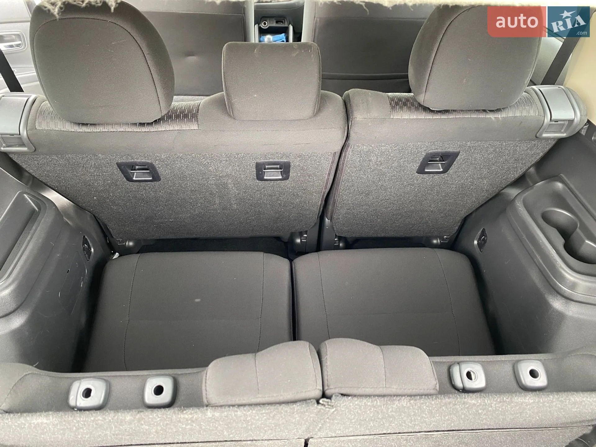 2014 Mitsubishi Outlander - мініатюра 38