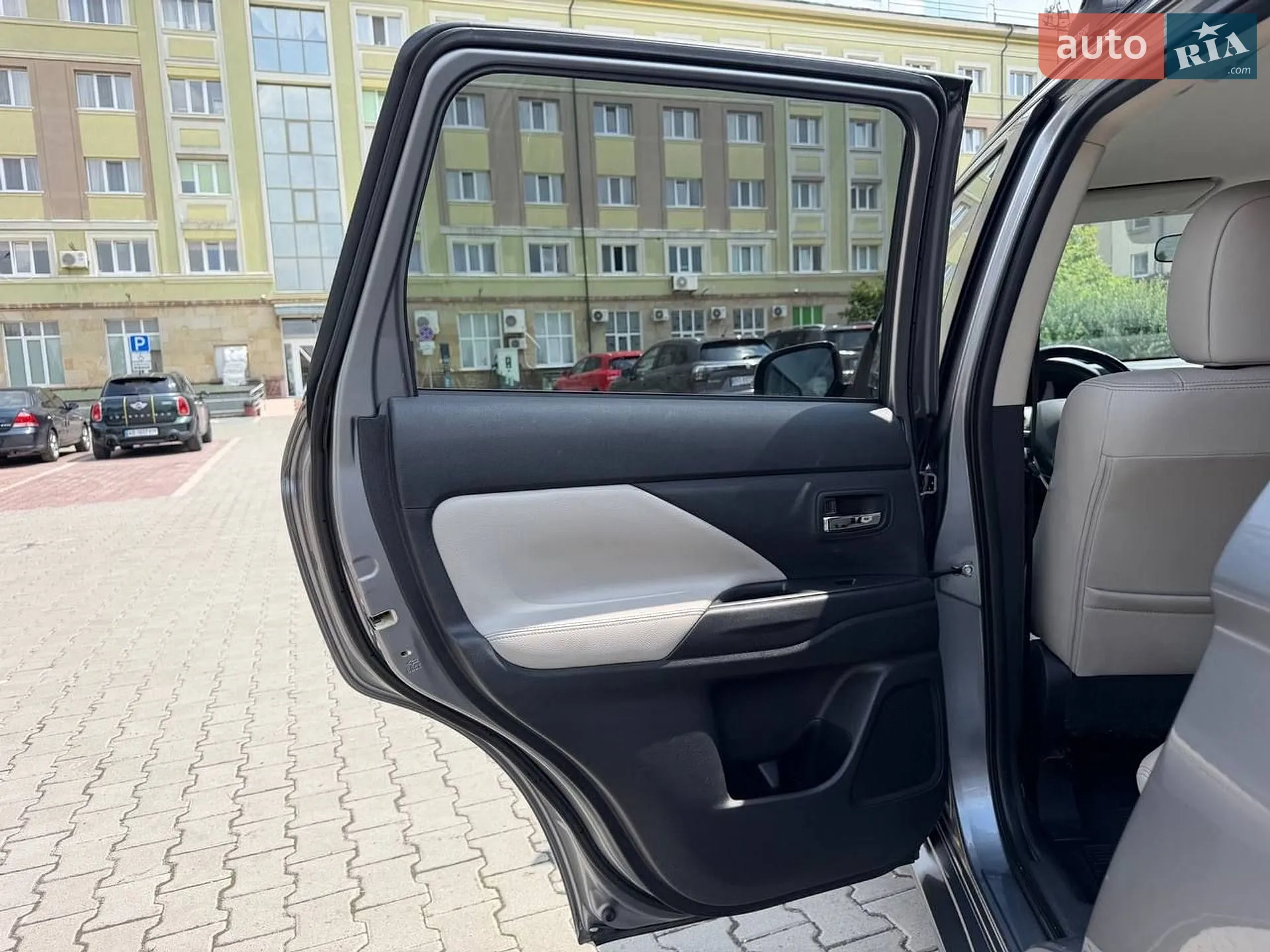 2014 Mitsubishi Outlander - мініатюра 45