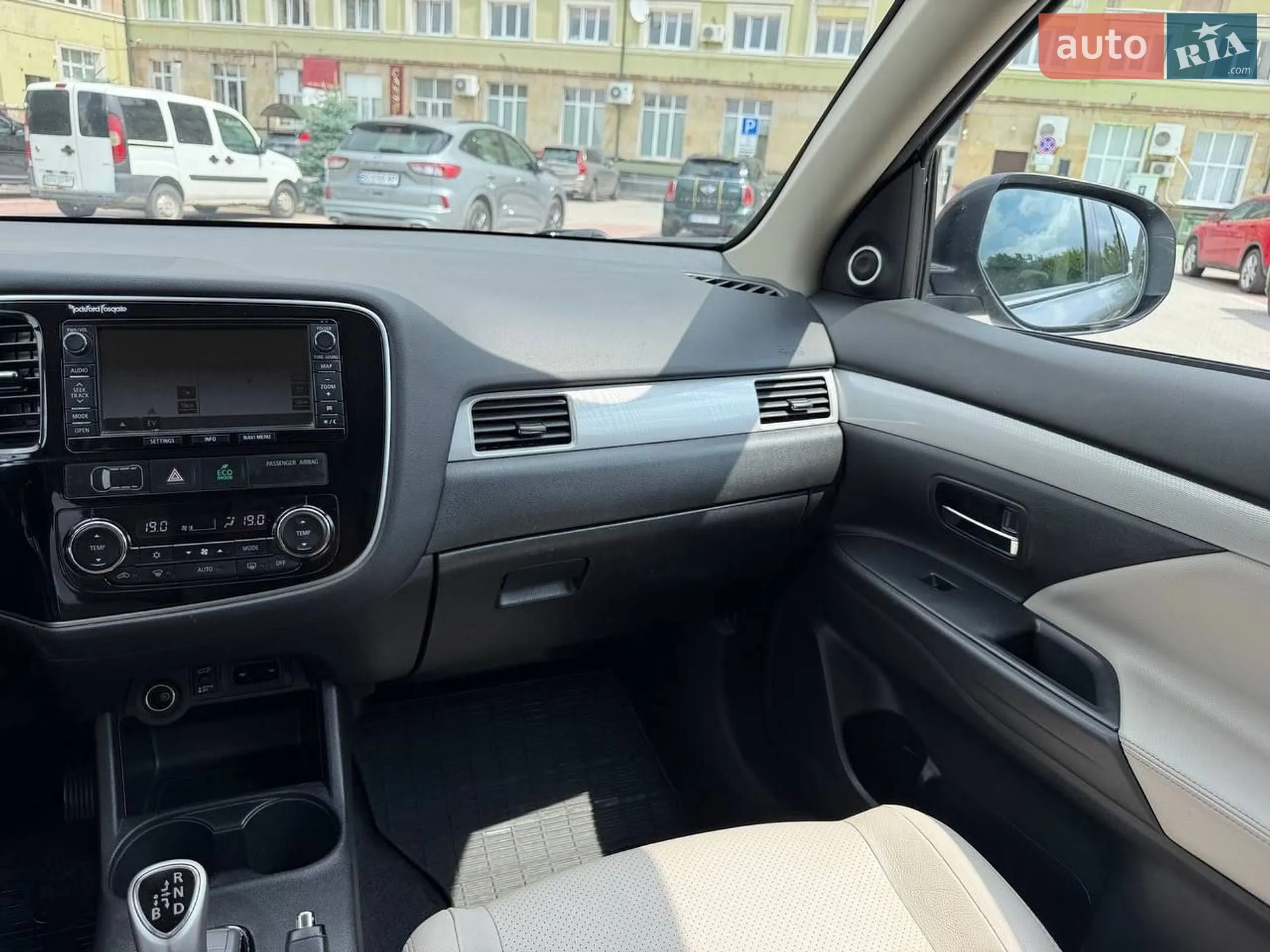 2014 Mitsubishi Outlander - мініатюра 48