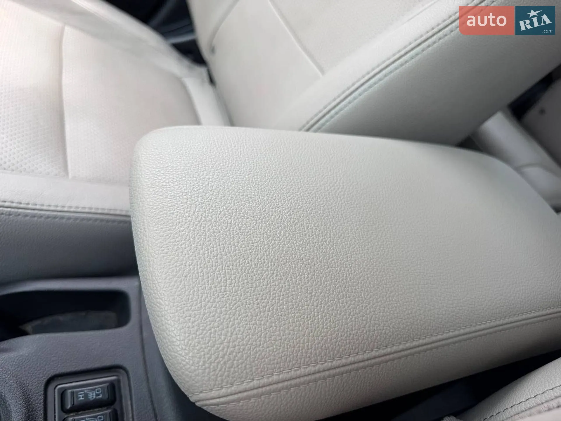 2014 Mitsubishi Outlander - мініатюра 64