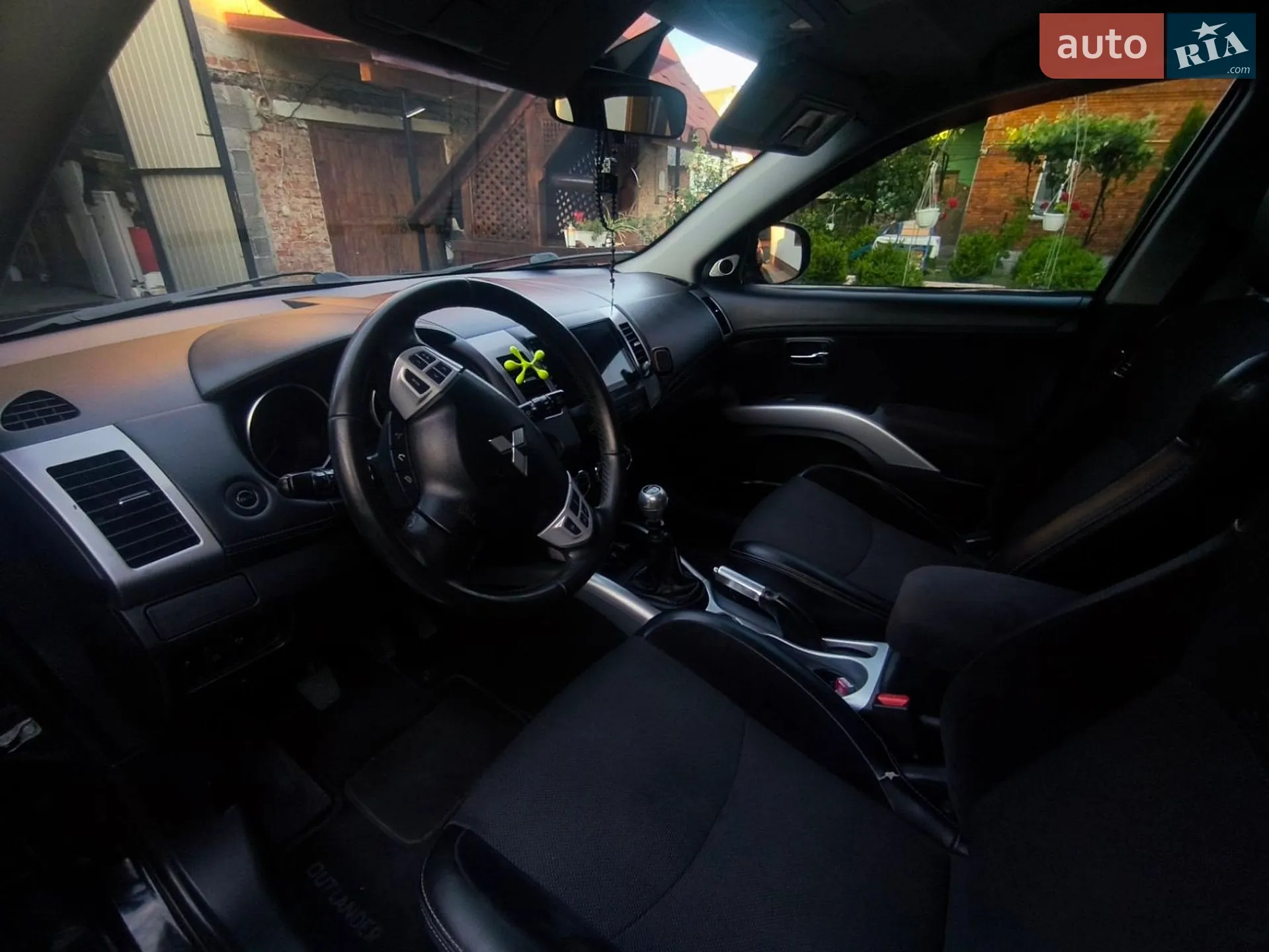 2010 Mitsubishi Outlander - мініатюра 9