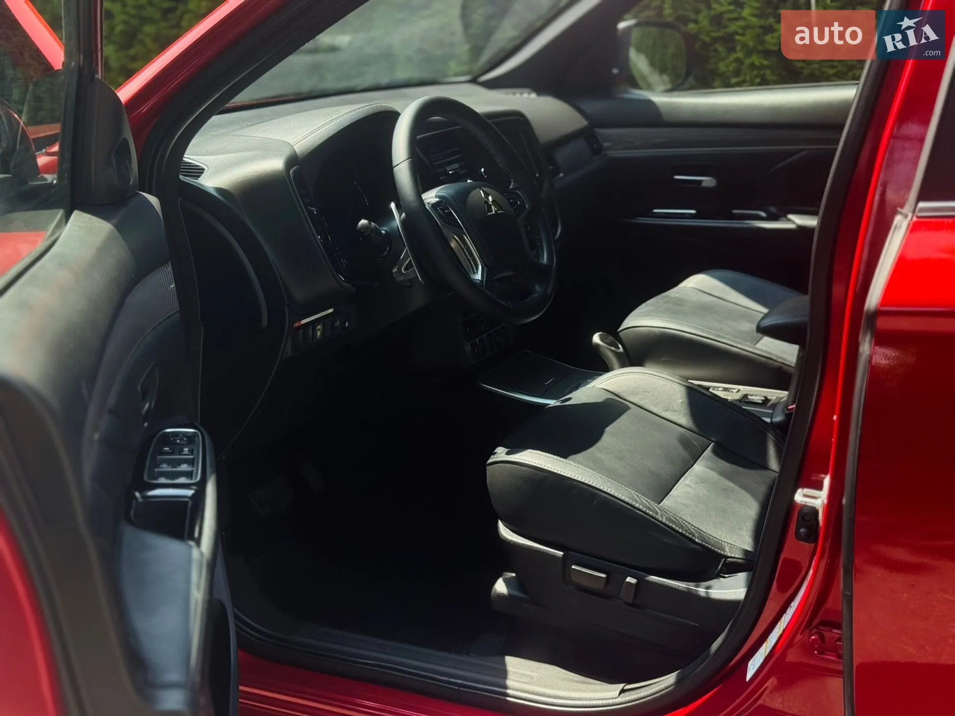 2019 Mitsubishi Outlander - мініатюра 8