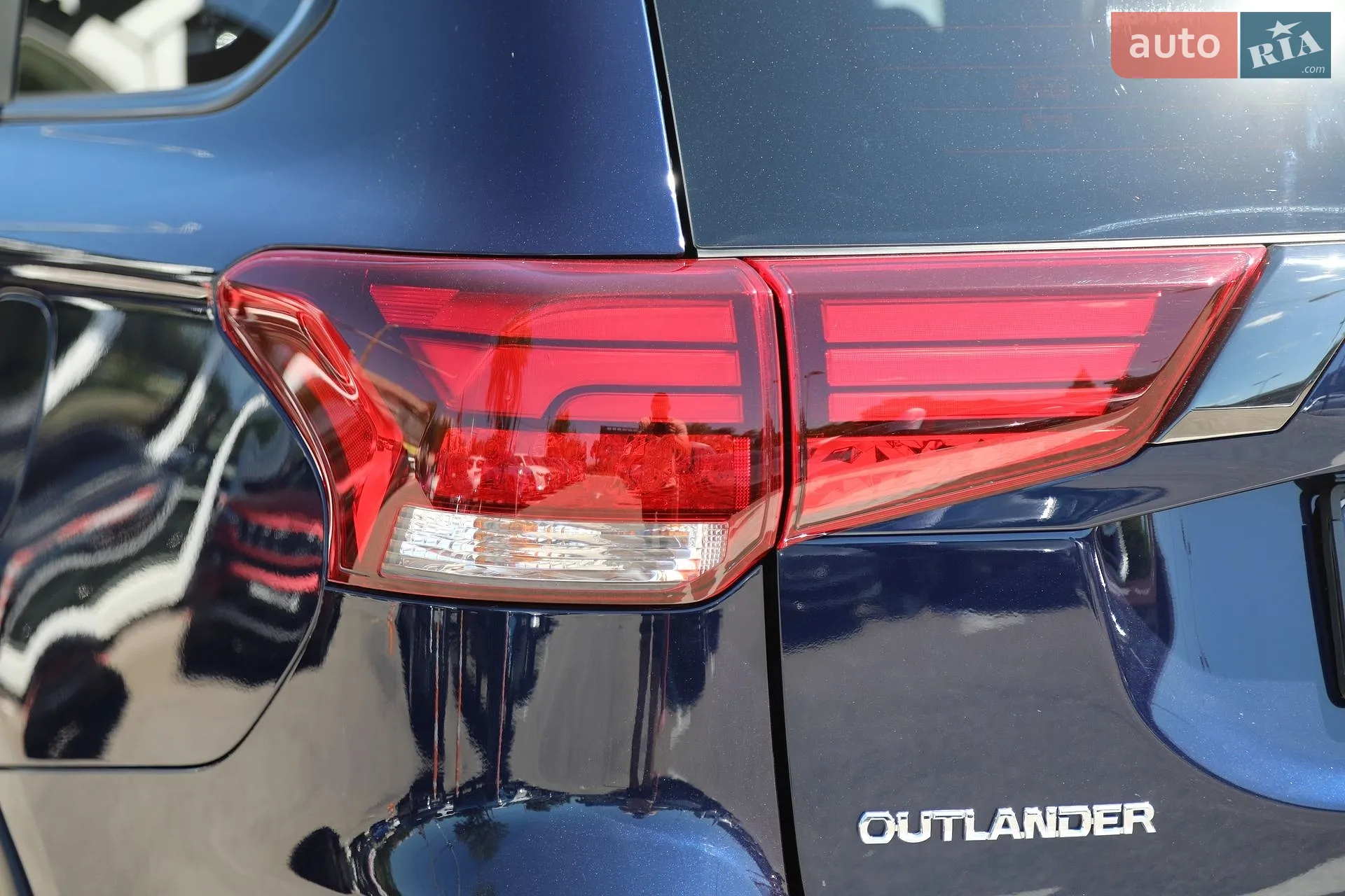 2020 Mitsubishi Outlander - мініатюра 10