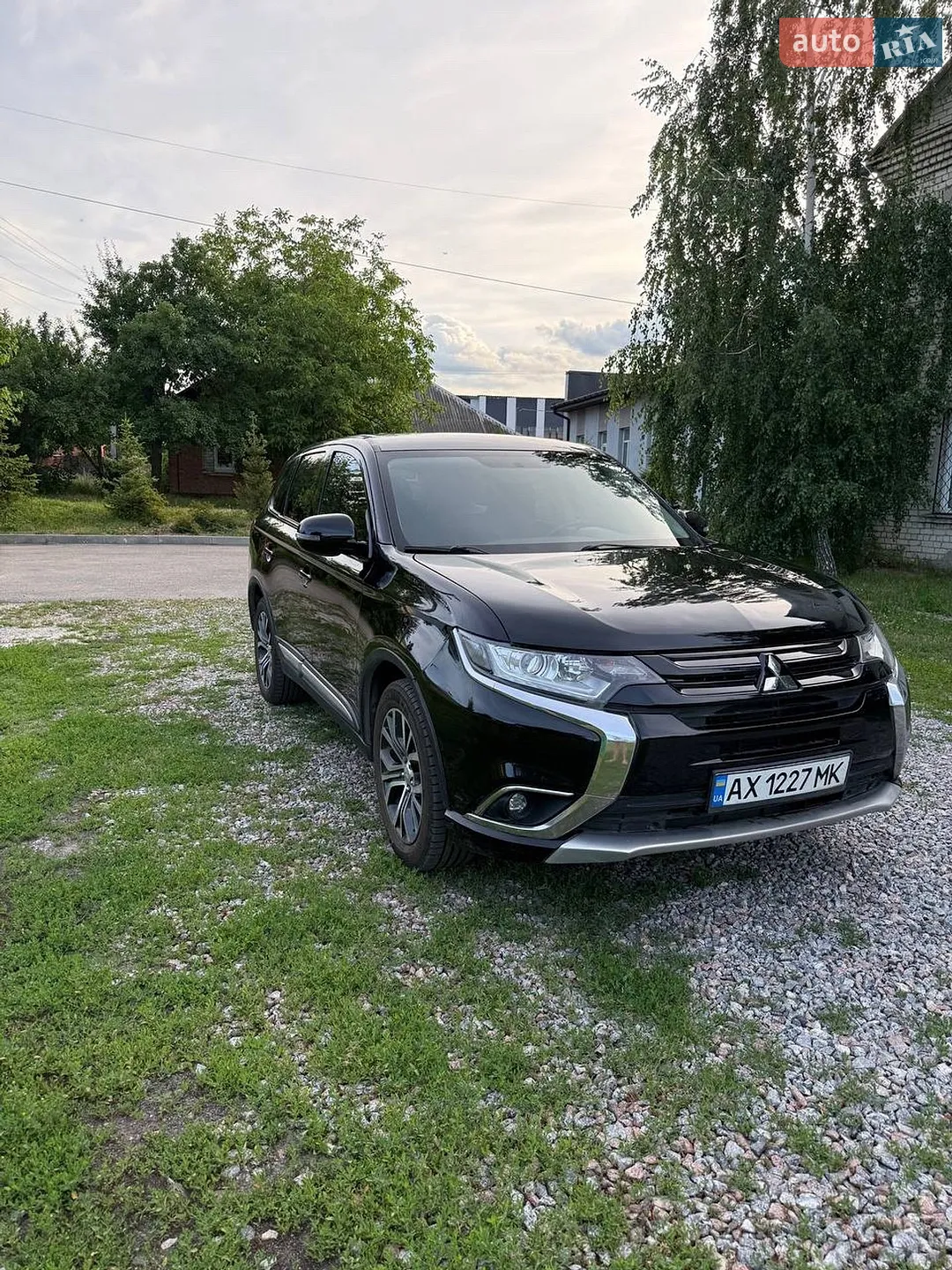 2016 Mitsubishi Outlander - фото 1