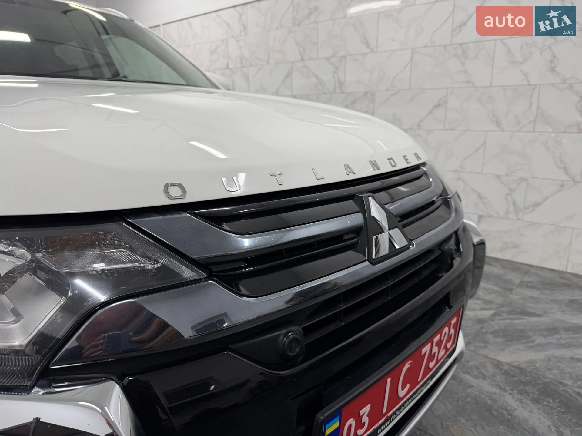 2016 Mitsubishi Outlander - мініатюра 24
