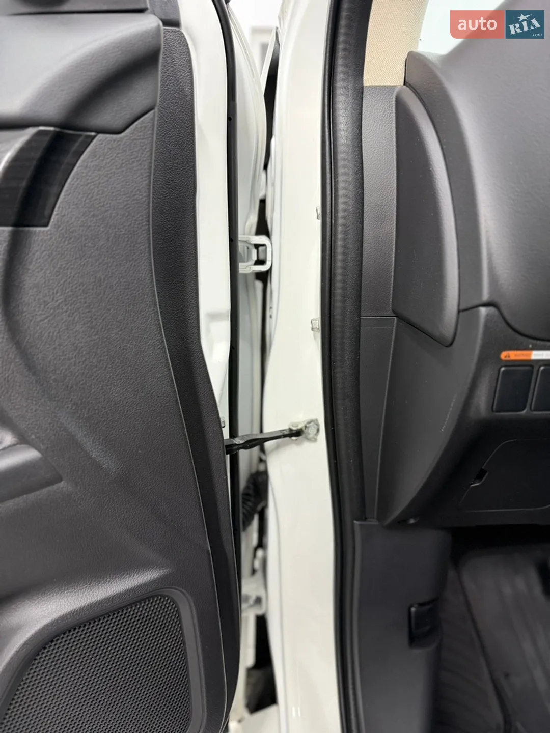 2016 Mitsubishi Outlander - мініатюра 29