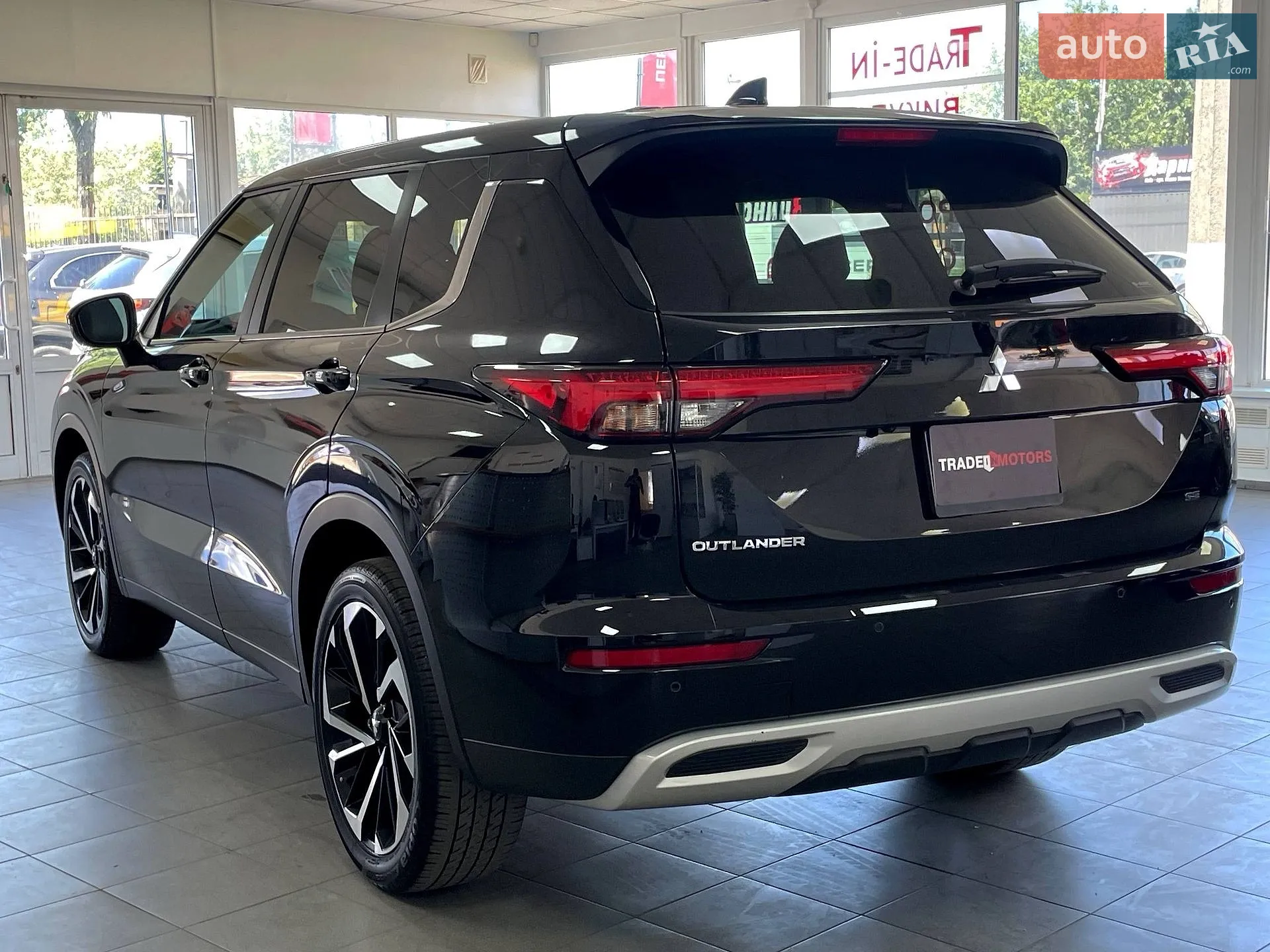2022 Mitsubishi Outlander - мініатюра 8