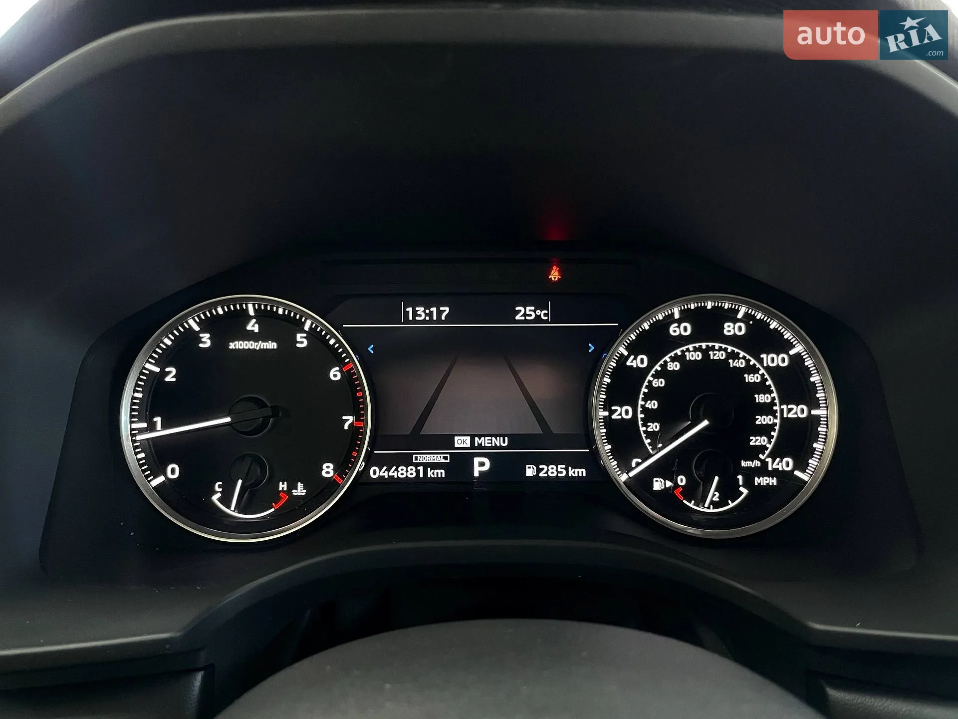 2022 Mitsubishi Outlander - мініатюра 27