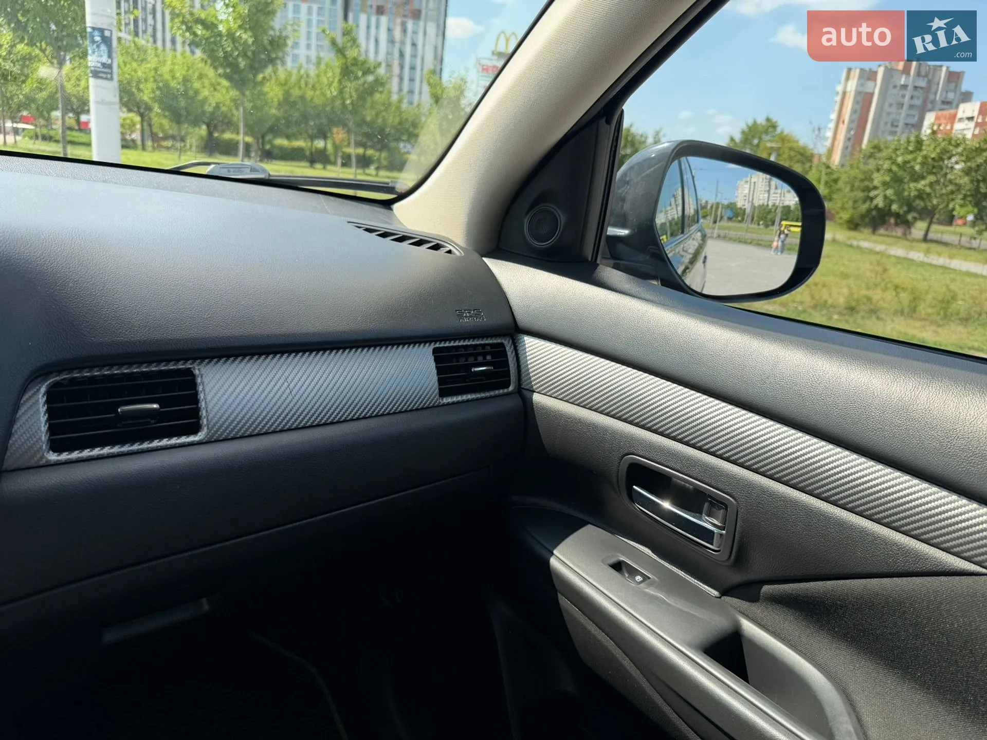 2016 Mitsubishi Outlander - мініатюра 8