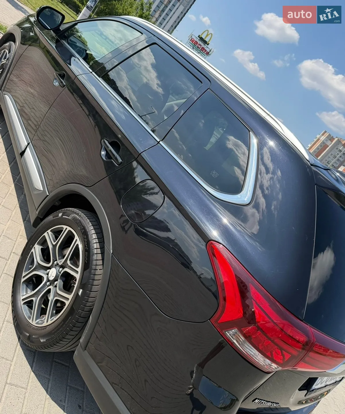 2016 Mitsubishi Outlander - мініатюра 3