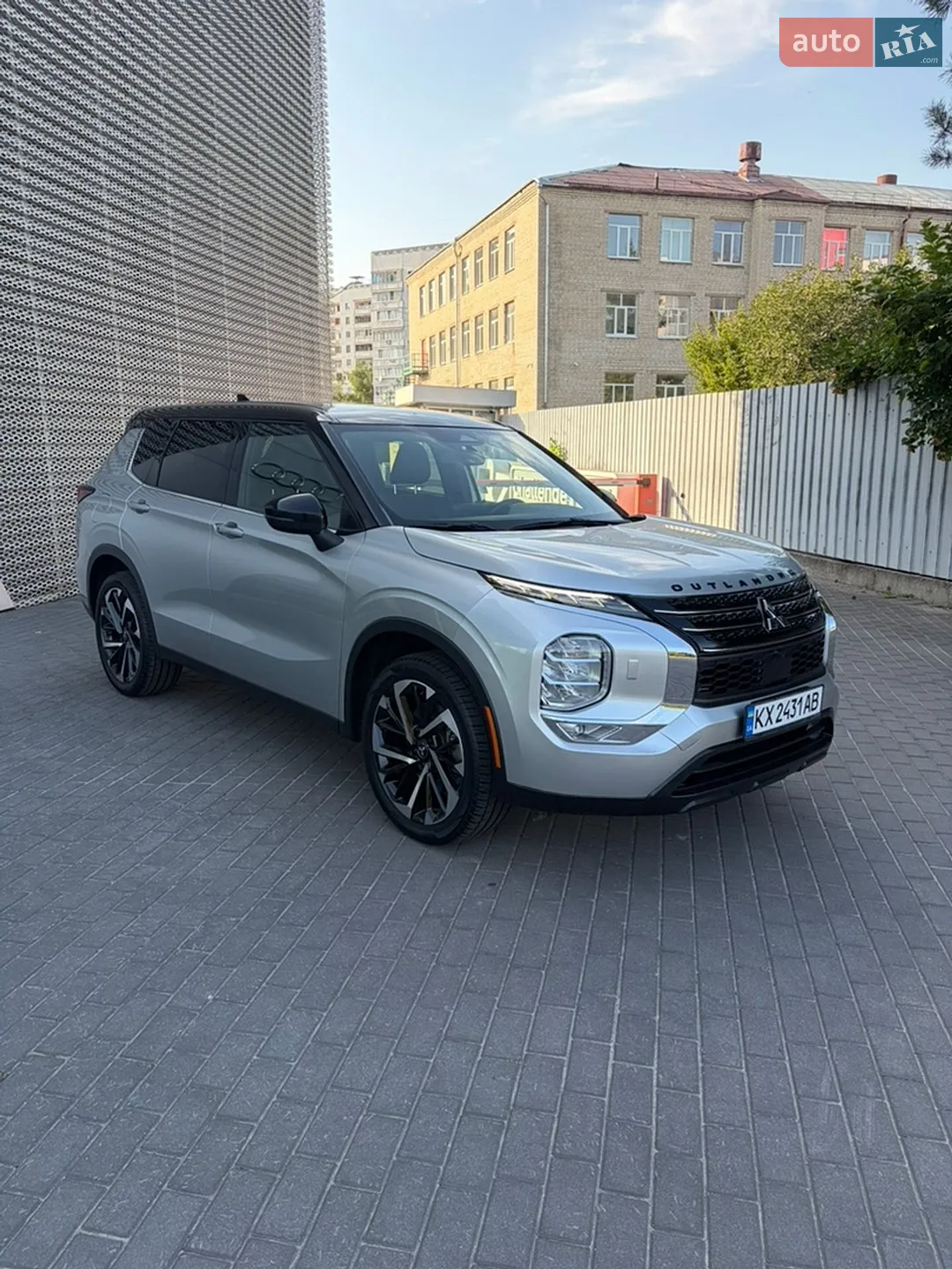 2022 Mitsubishi Outlander - мініатюра 3