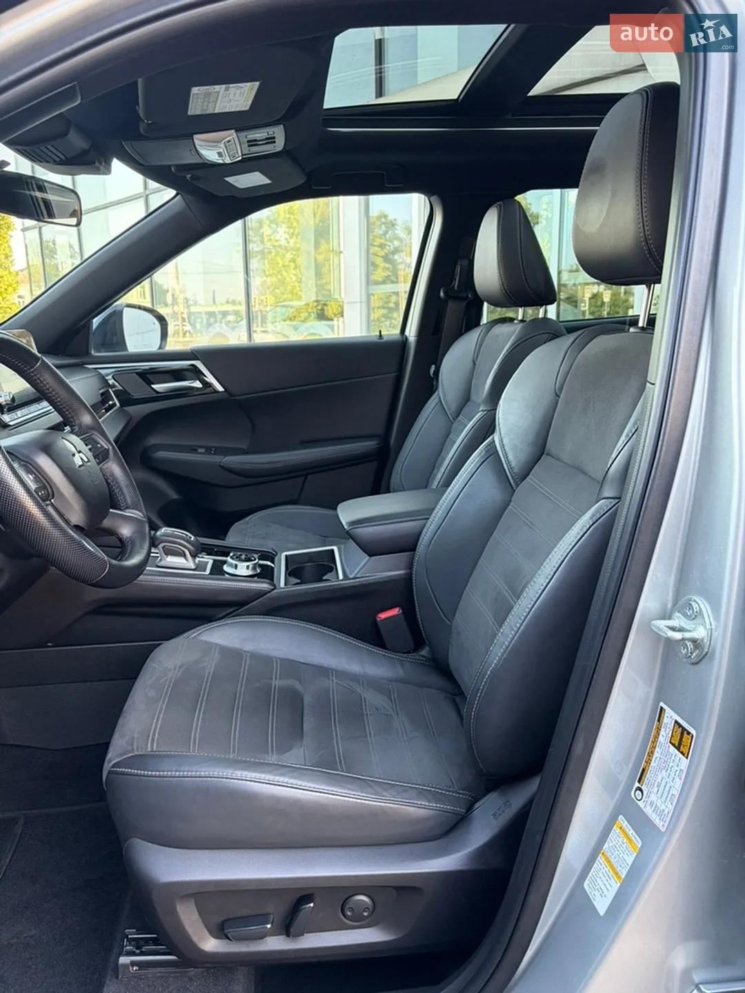 2022 Mitsubishi Outlander - мініатюра 15