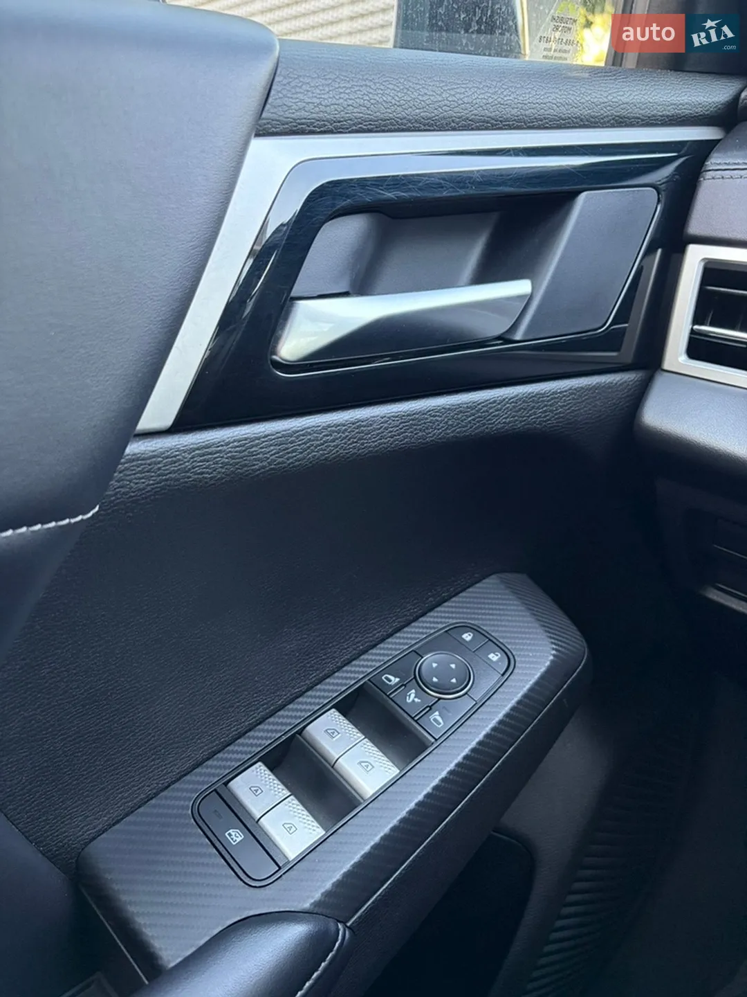 2022 Mitsubishi Outlander - мініатюра 21