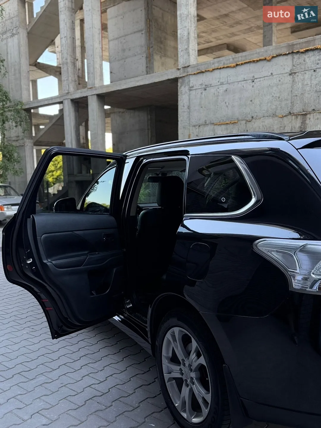 2013 Mitsubishi Outlander - мініатюра 10