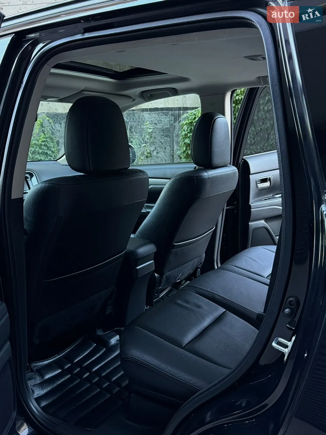 2013 Mitsubishi Outlander - мініатюра 17