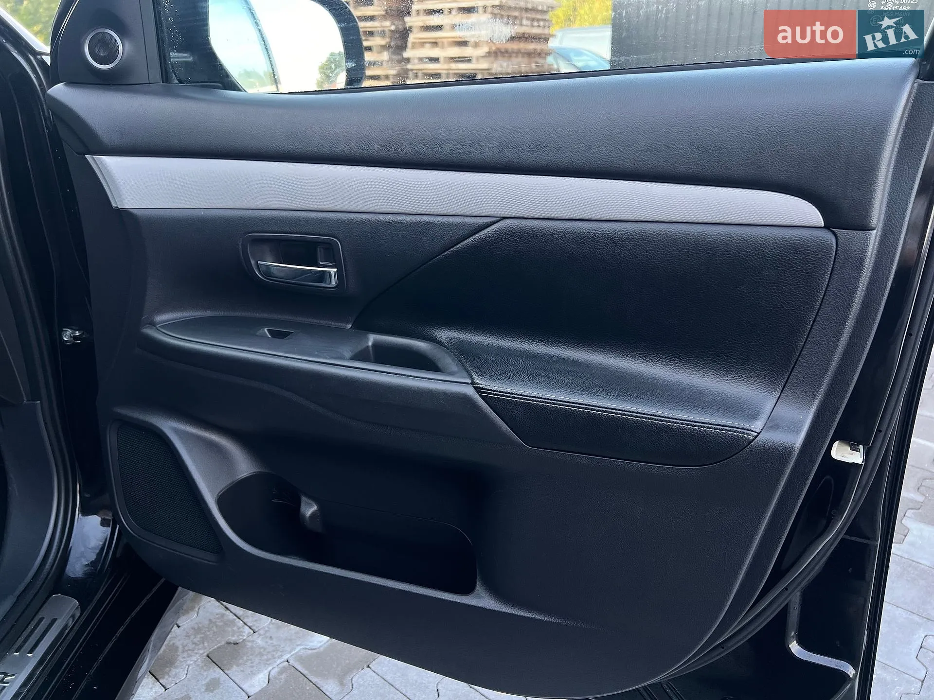 2014 Mitsubishi Outlander - мініатюра 8