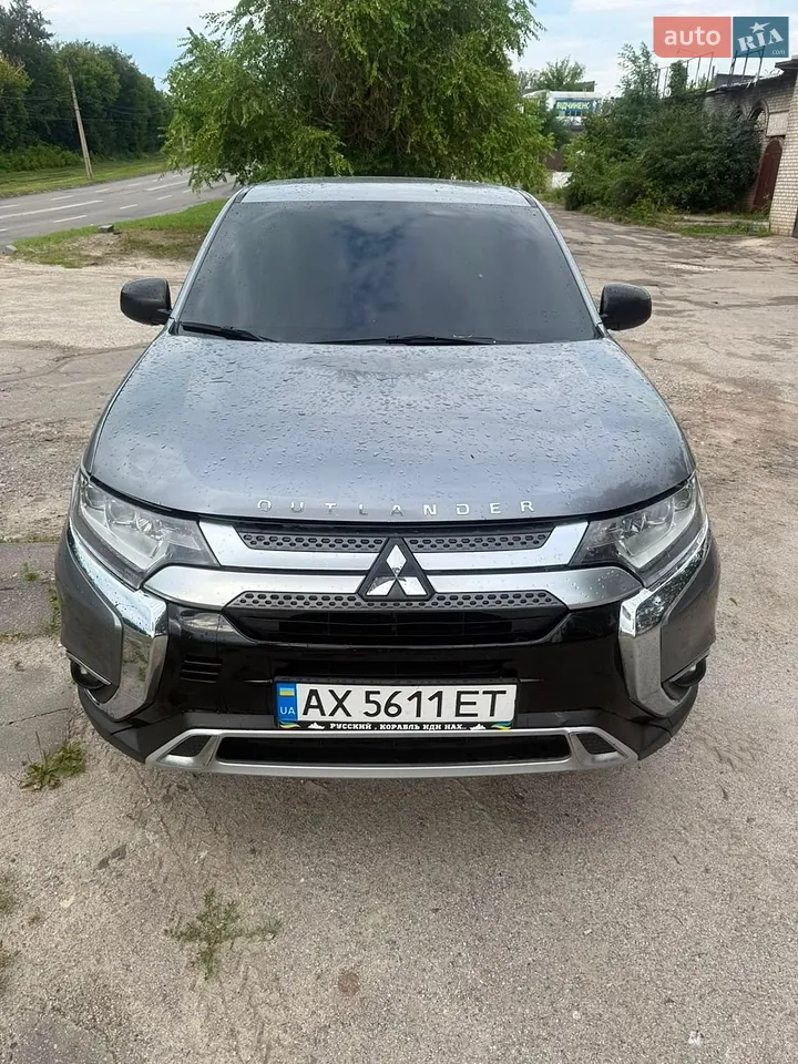 2018 Mitsubishi Outlander - мініатюра 11