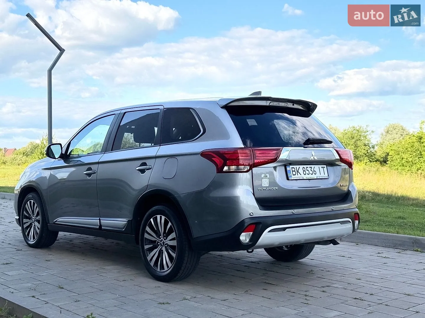 2019 Mitsubishi Outlander - мініатюра 7