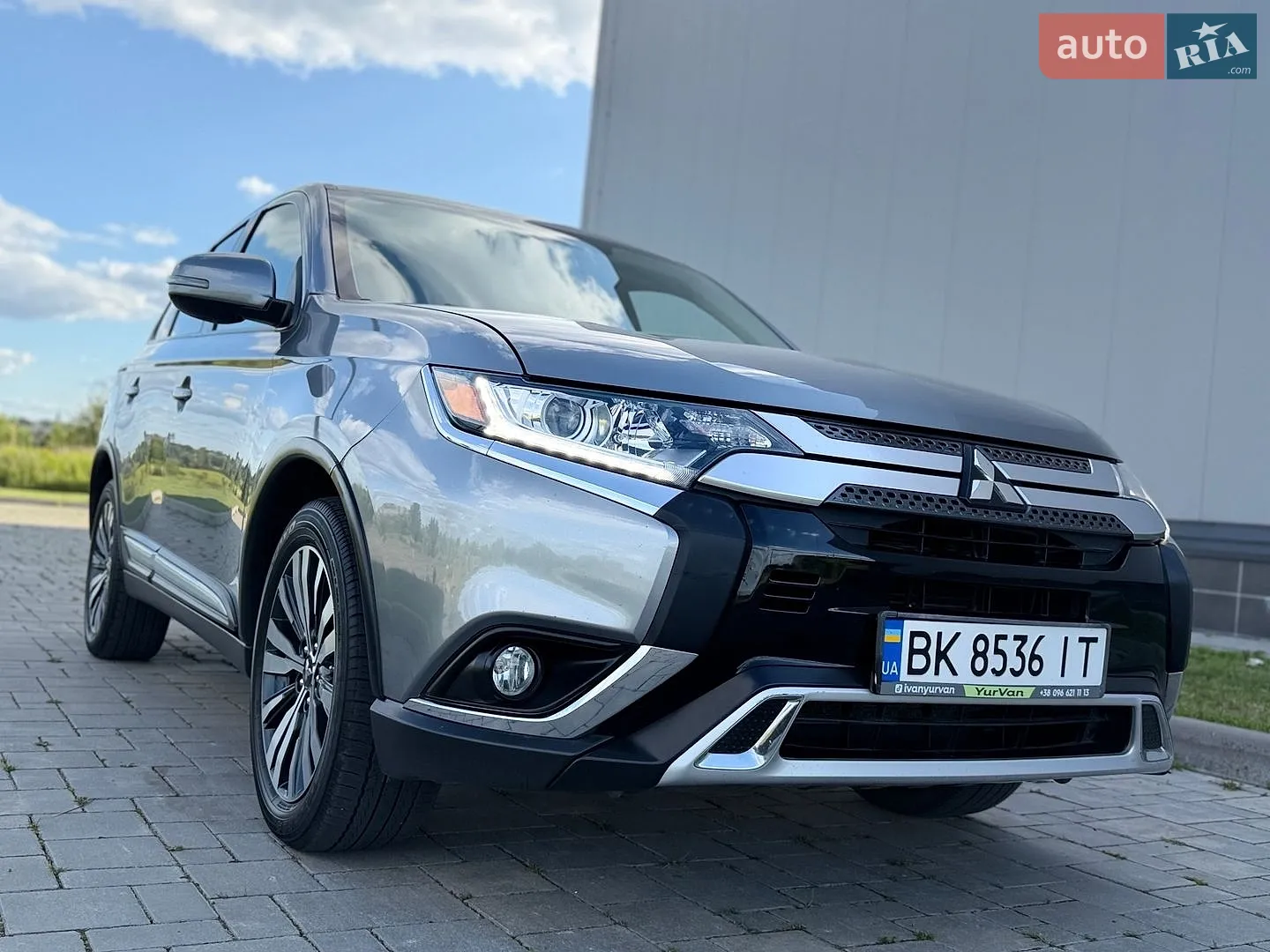 2019 Mitsubishi Outlander - мініатюра 11