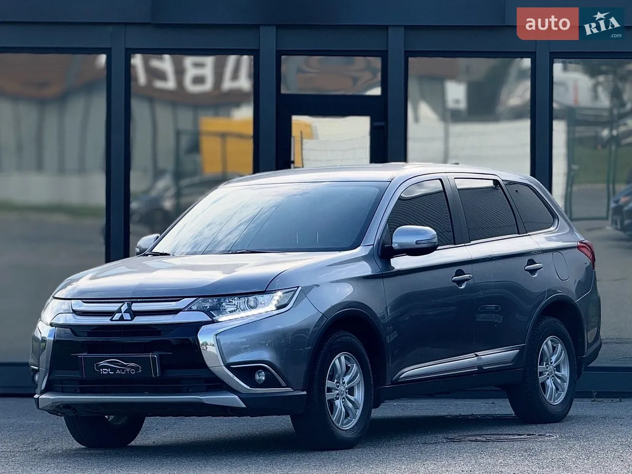 2018 Mitsubishi Outlander - мініатюра 27