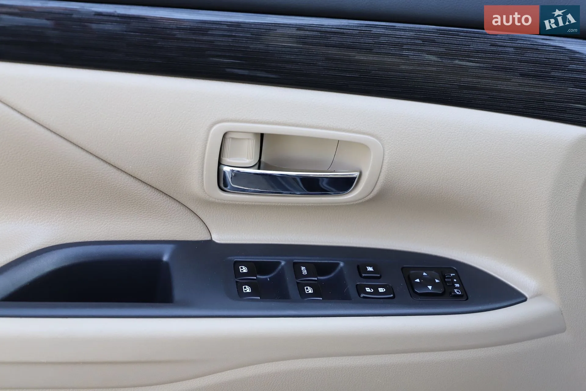 2016 Mitsubishi Outlander - мініатюра 48