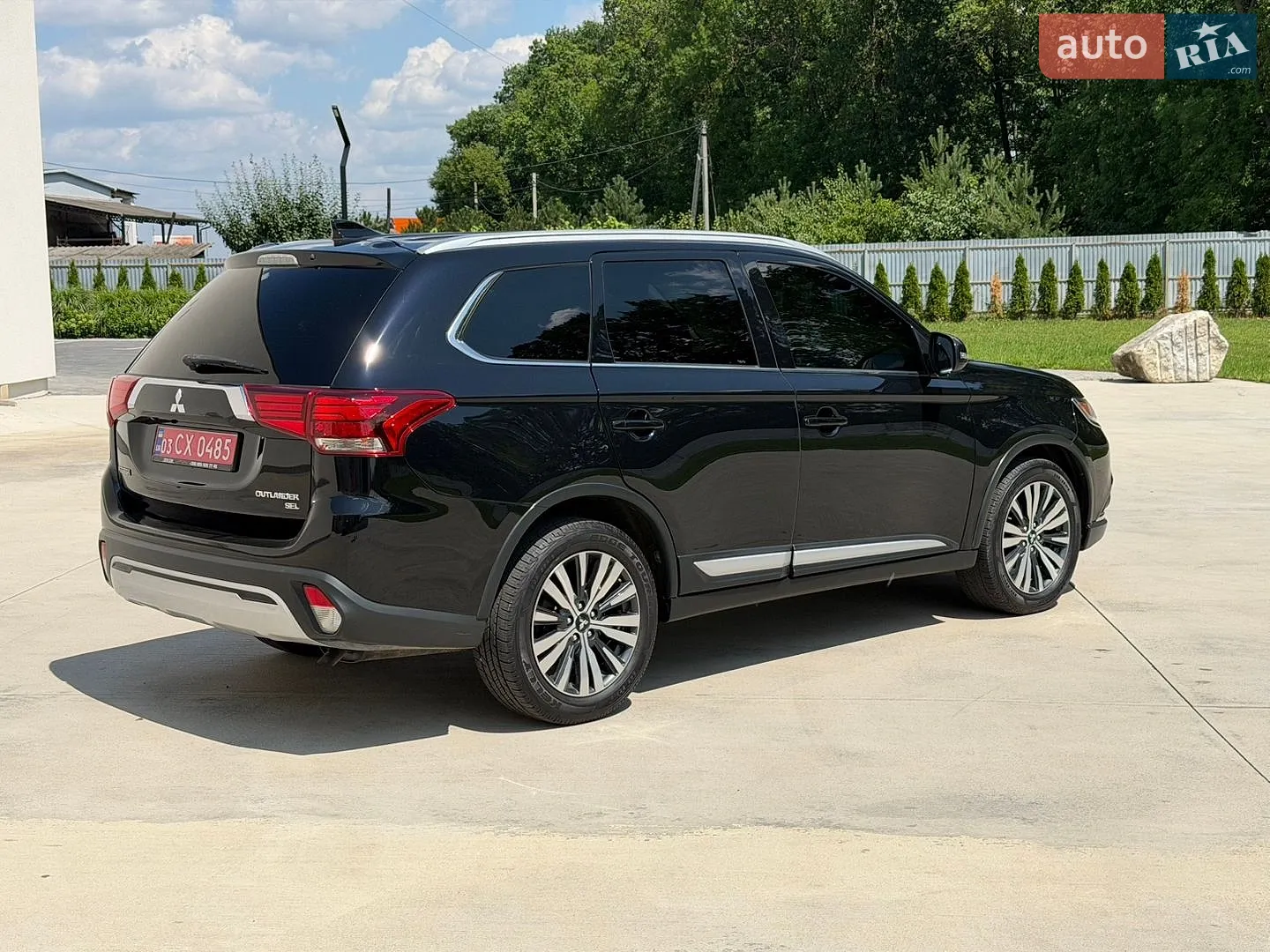 2019 Mitsubishi Outlander - мініатюра 2