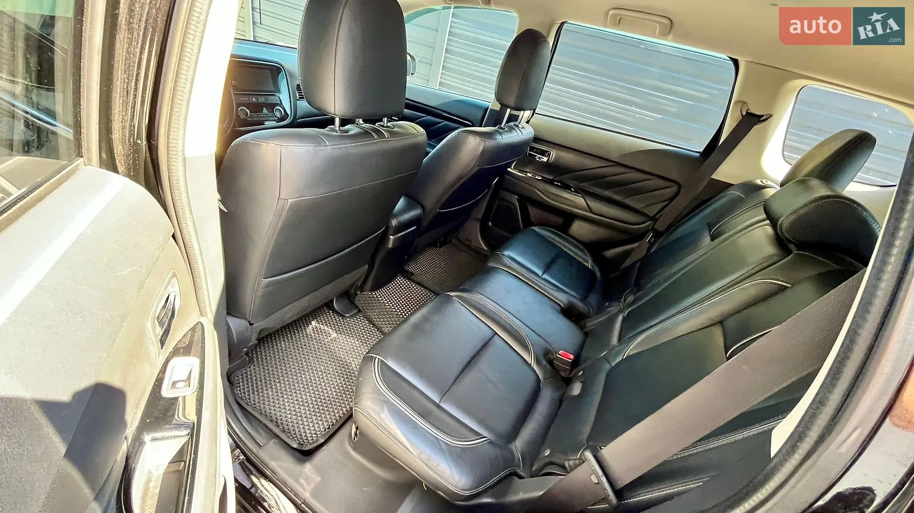 2017 Mitsubishi Outlander - мініатюра 3