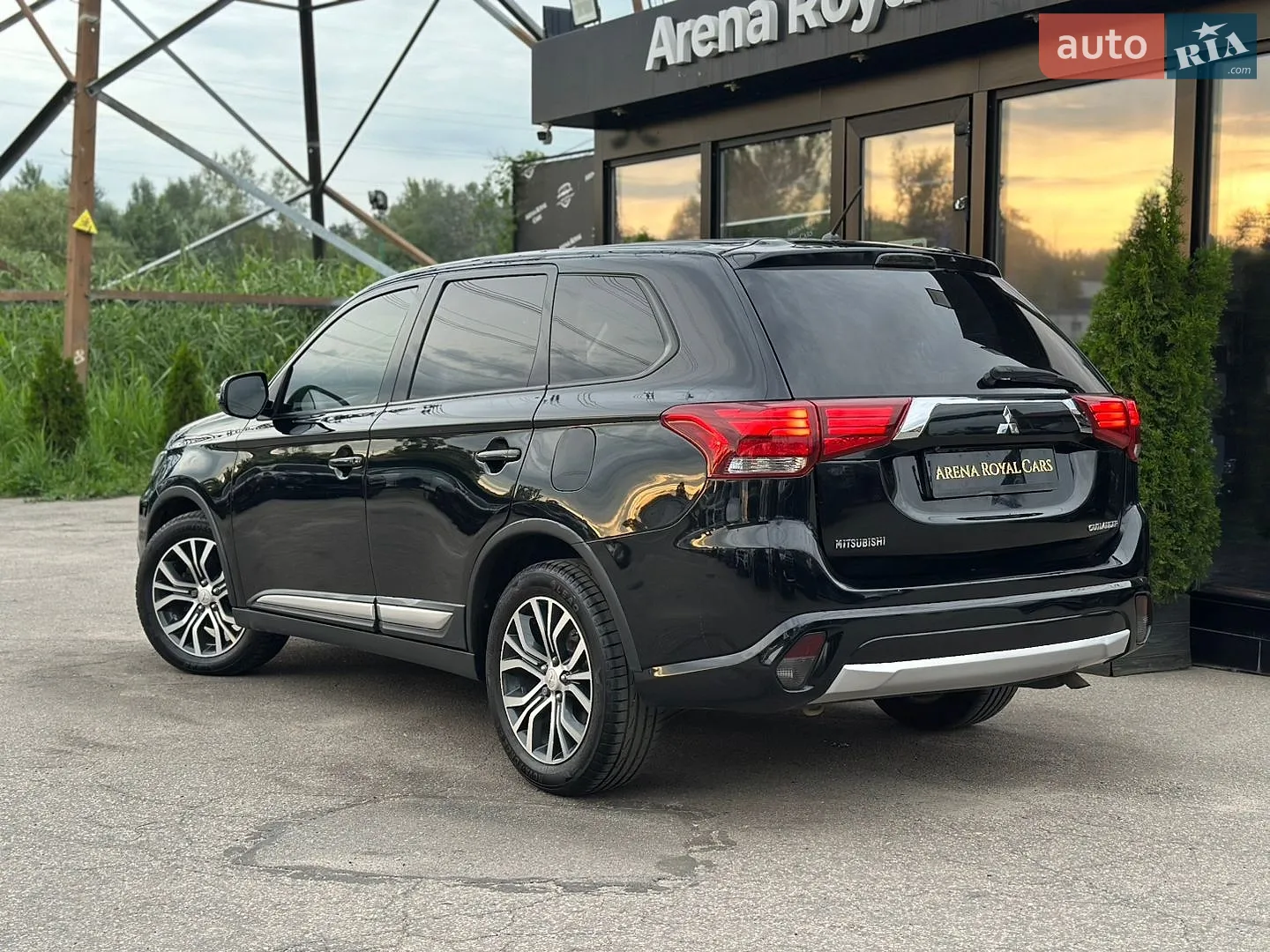 2016 Mitsubishi Outlander - мініатюра 4