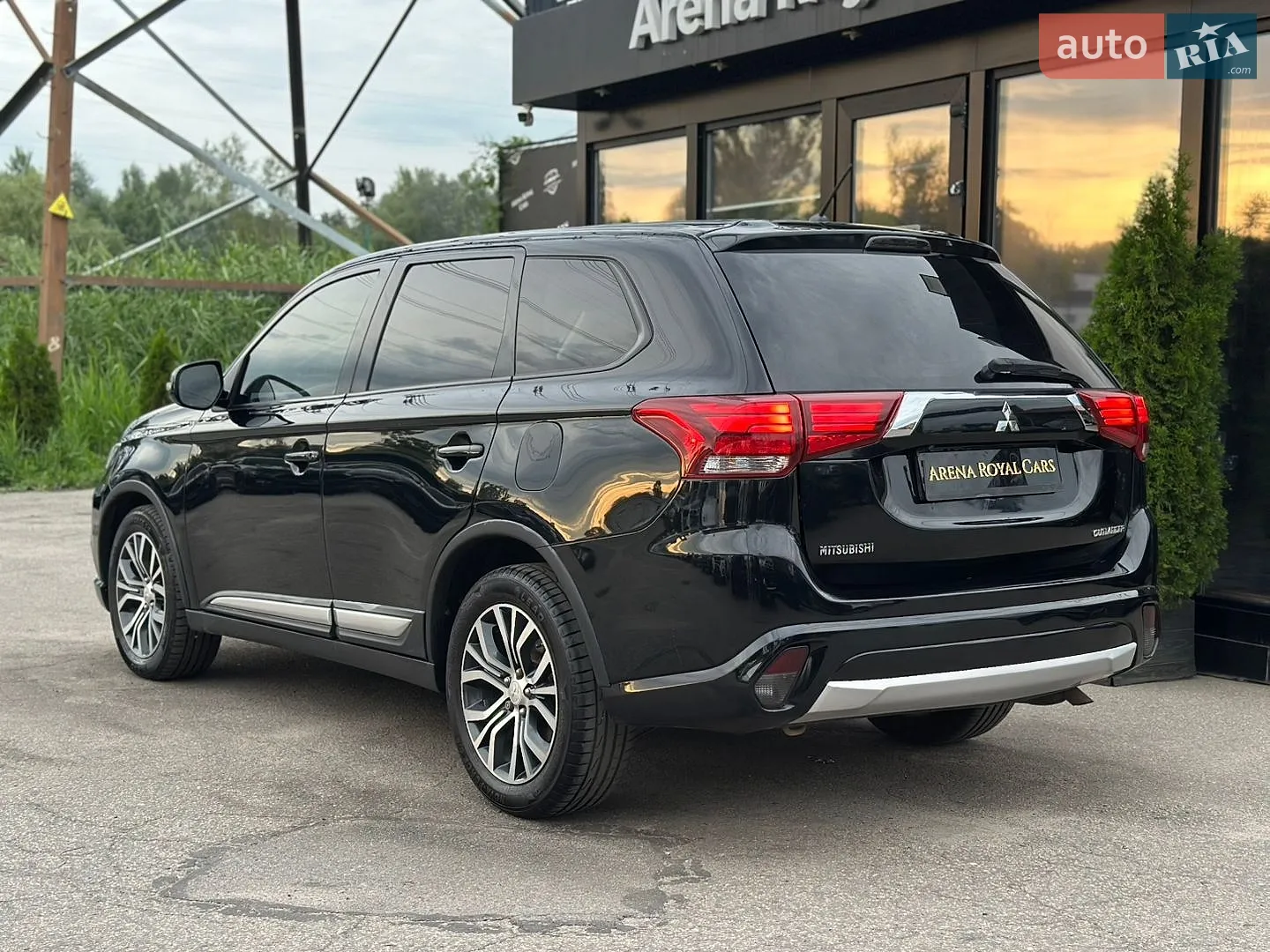 2016 Mitsubishi Outlander - мініатюра 12