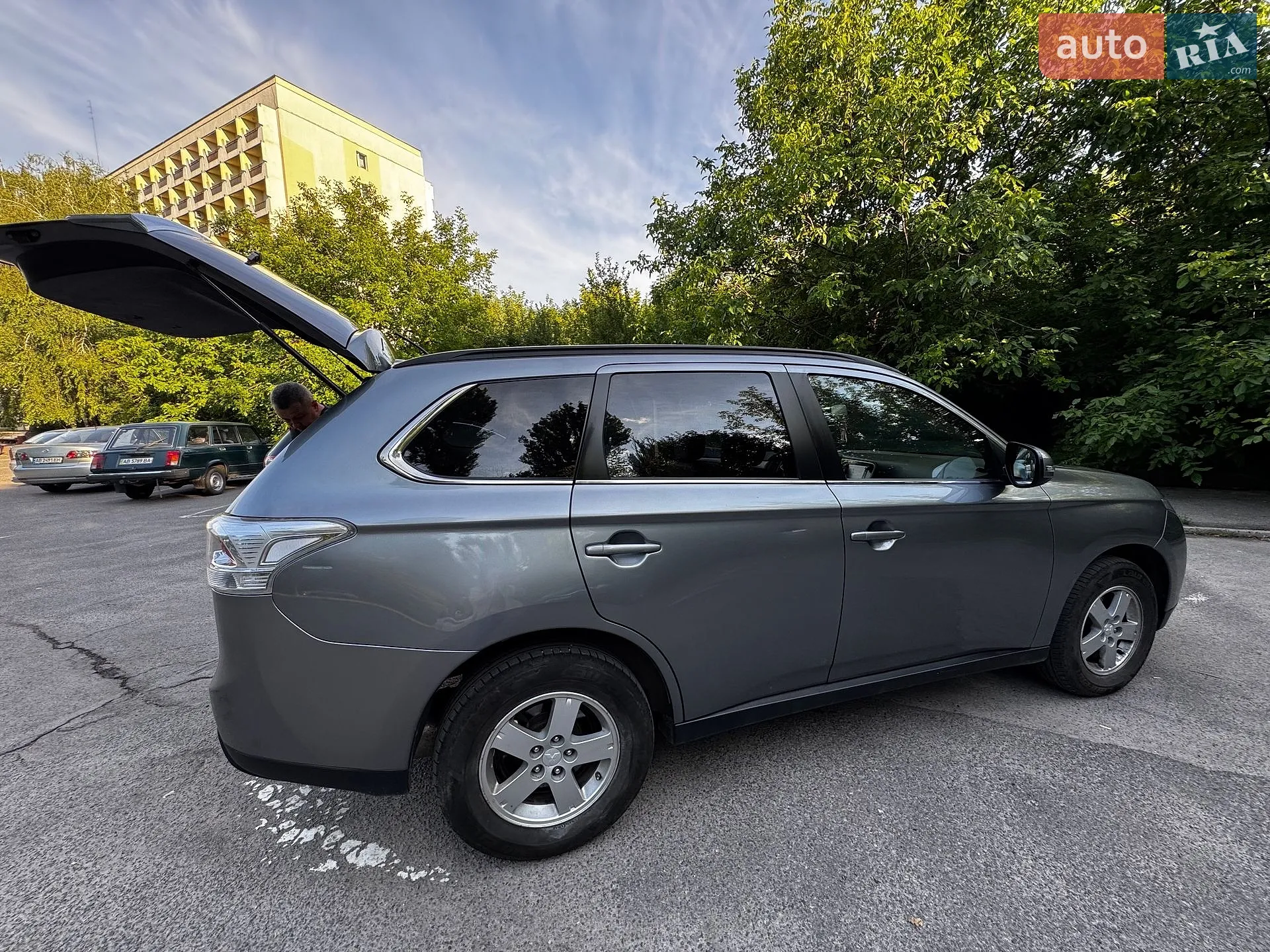 2013 Mitsubishi Outlander - мініатюра 10