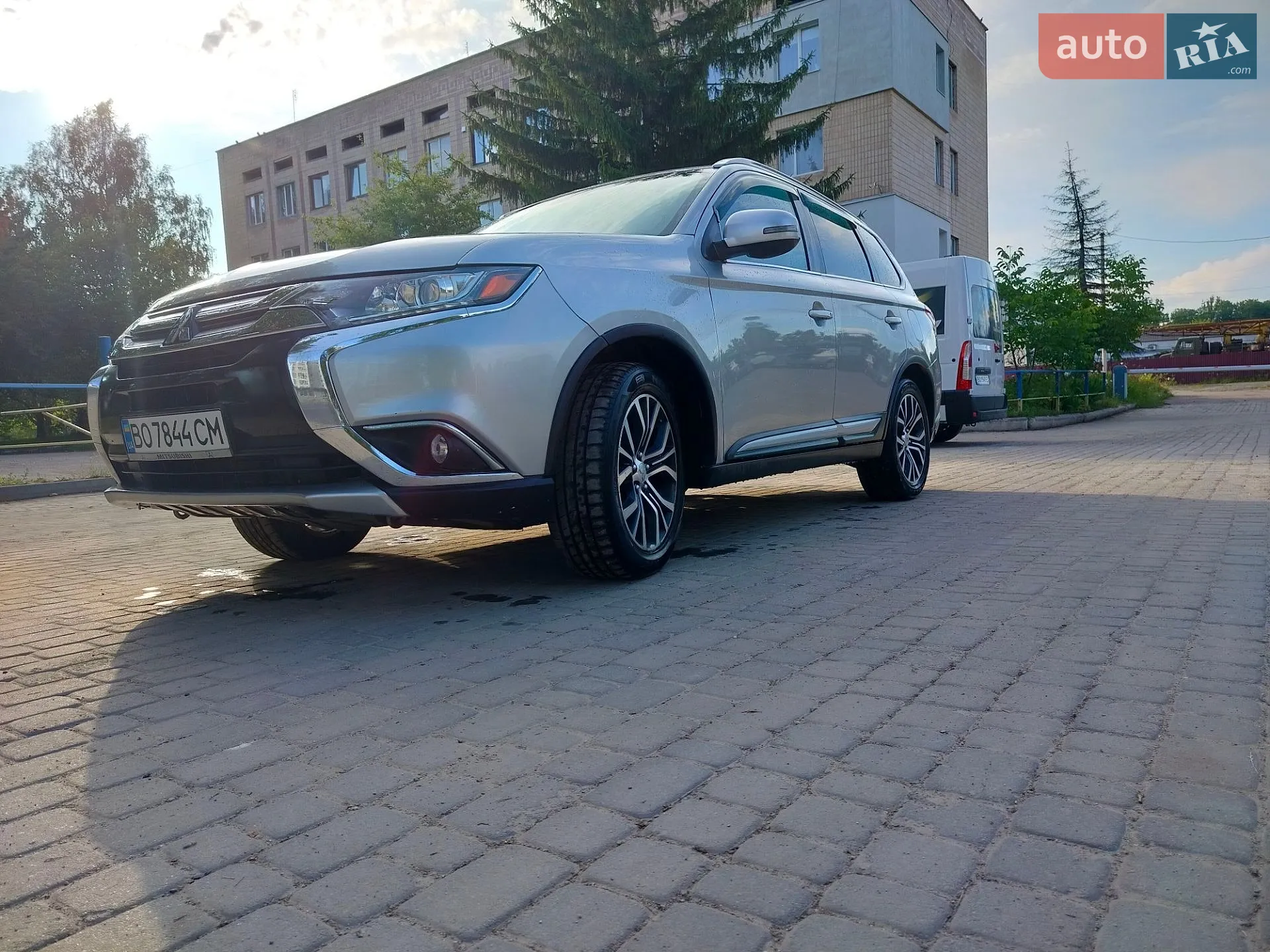 2018 Mitsubishi Outlander - мініатюра 4