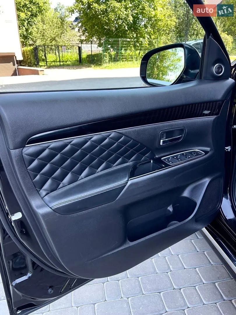2020 Mitsubishi Outlander - мініатюра 17