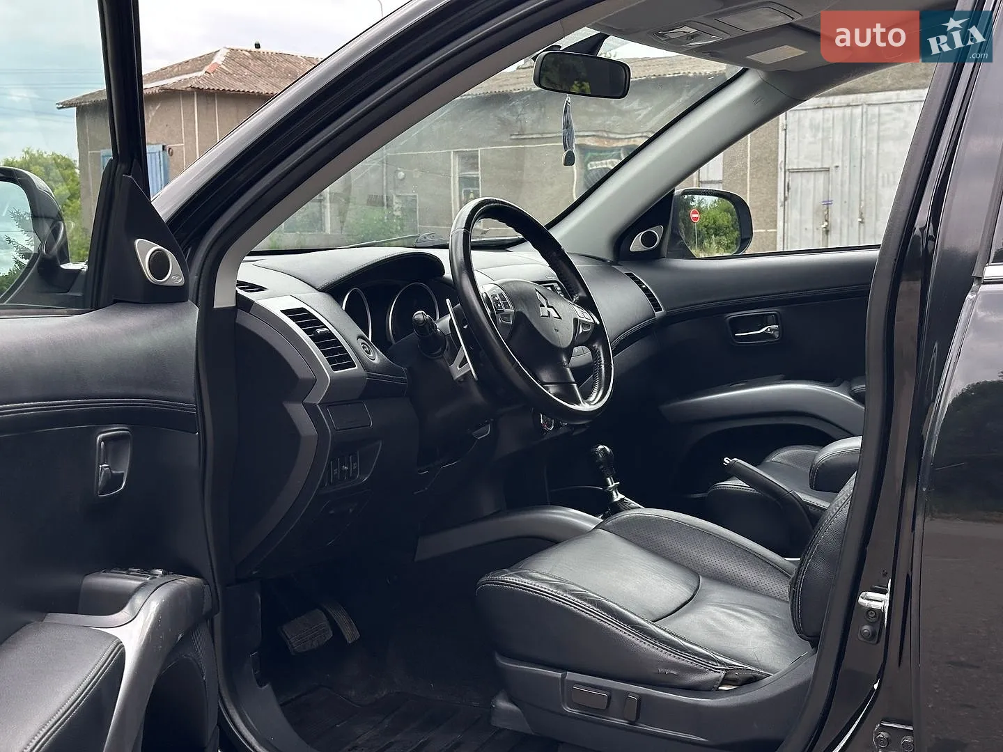 2011 Mitsubishi Outlander - мініатюра 26