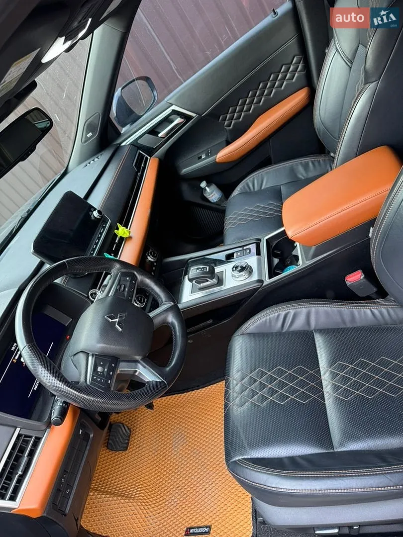 2021 Mitsubishi Outlander - мініатюра 20