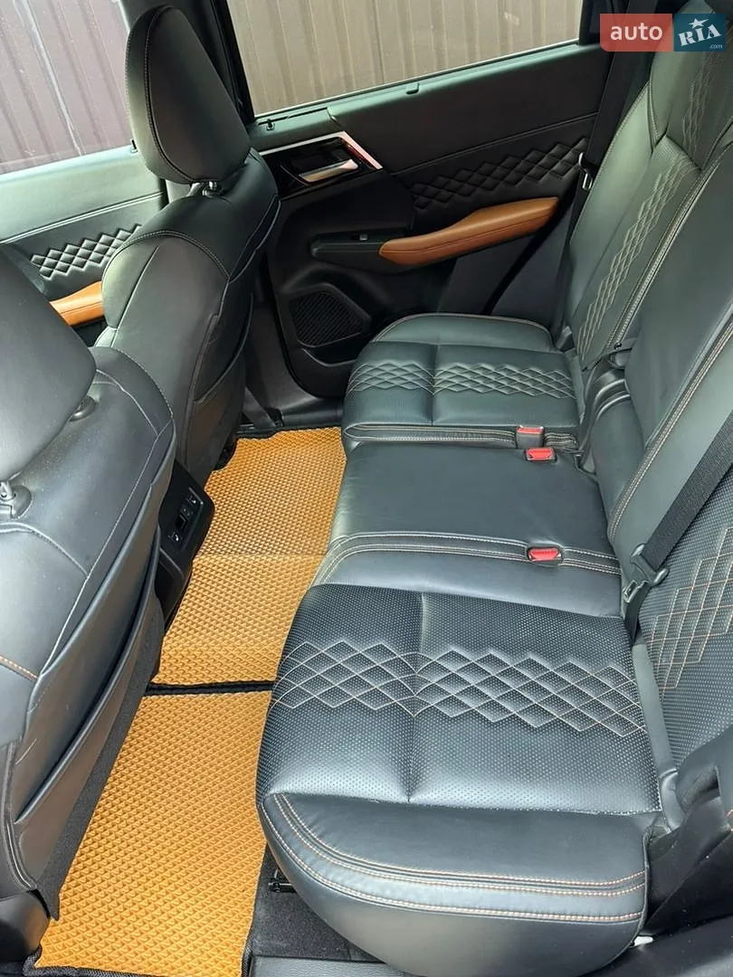 2021 Mitsubishi Outlander - мініатюра 28