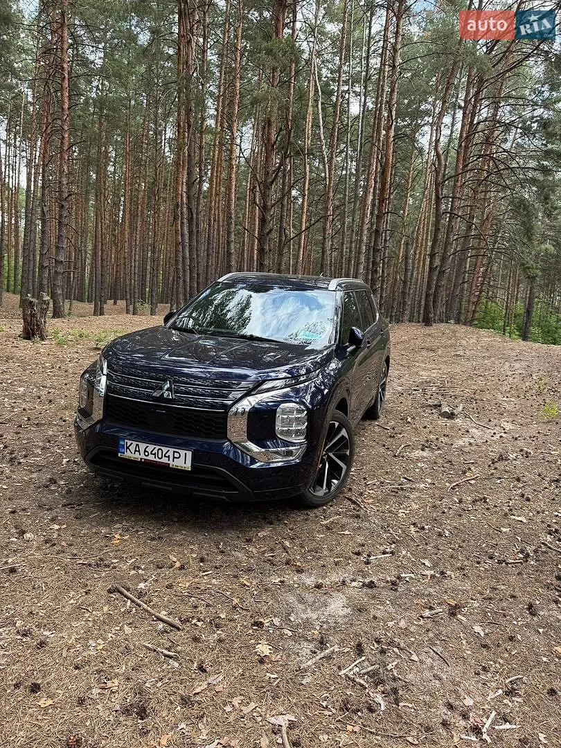 2021 Mitsubishi Outlander - мініатюра 5