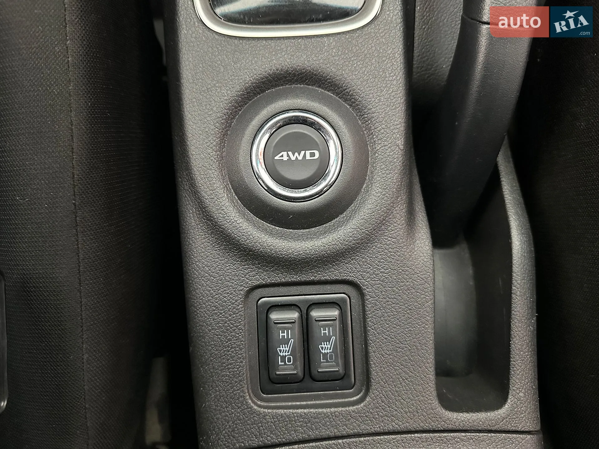 2013 Mitsubishi Outlander - мініатюра 16