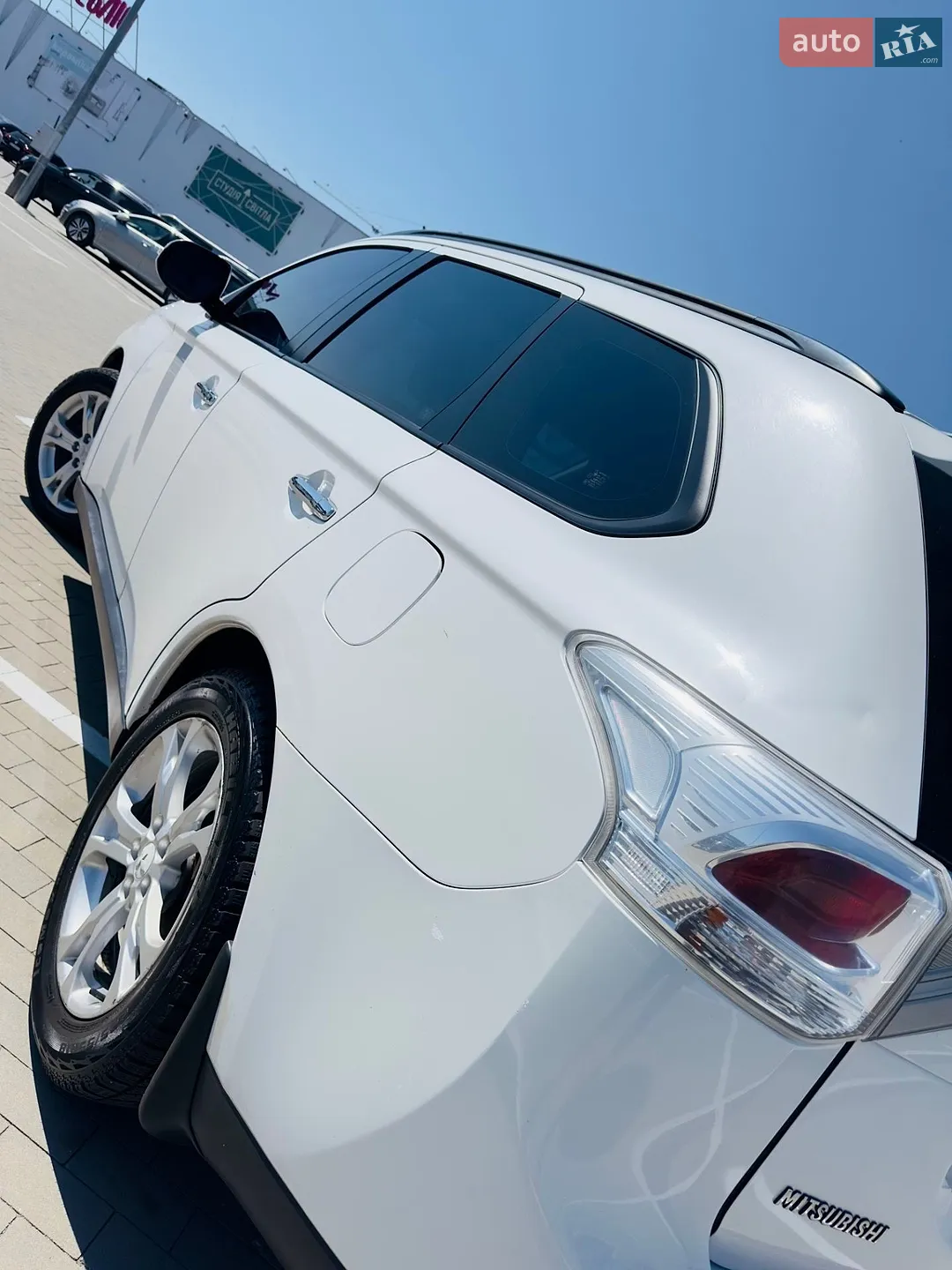 2013 Mitsubishi Outlander - мініатюра 4