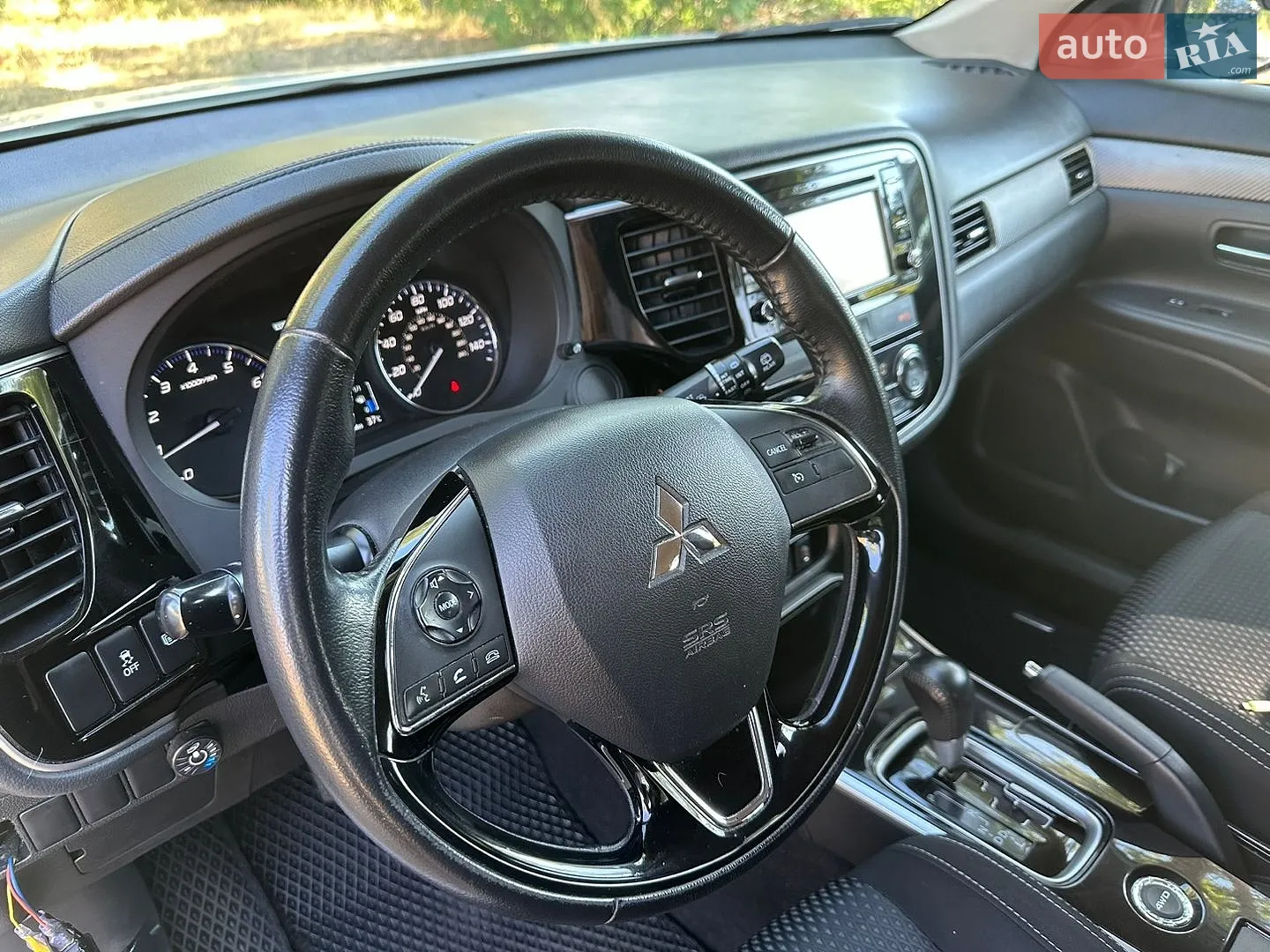 2017 Mitsubishi Outlander - мініатюра 8
