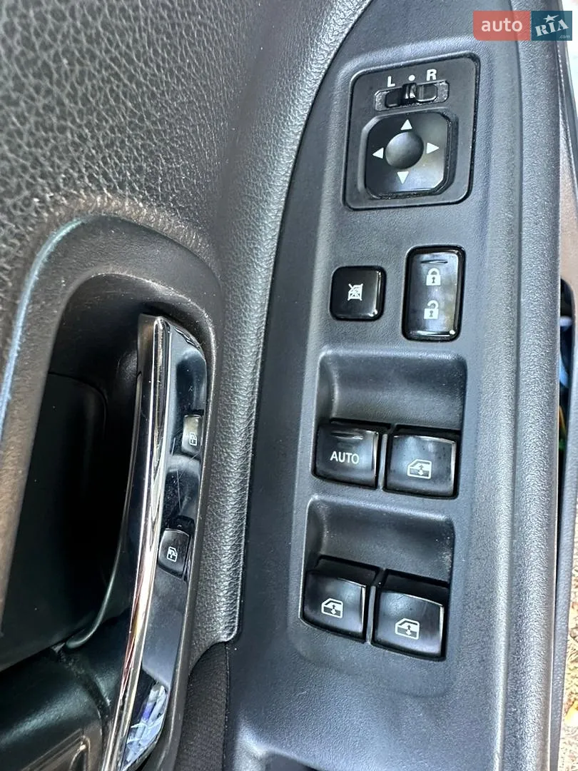 2017 Mitsubishi Outlander - мініатюра 15