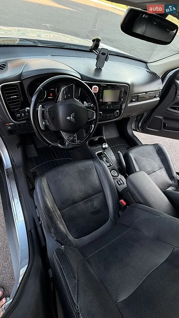 2015 Mitsubishi Outlander - мініатюра 12