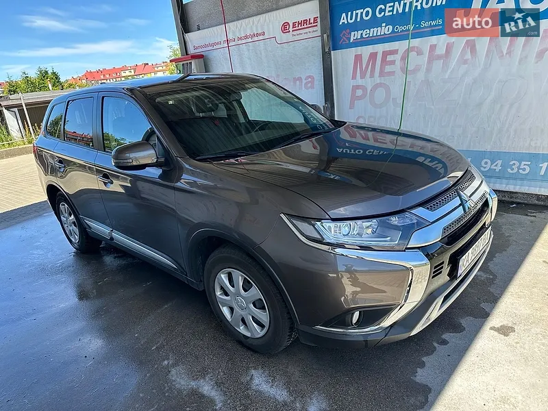 Mitsubishi Outlander